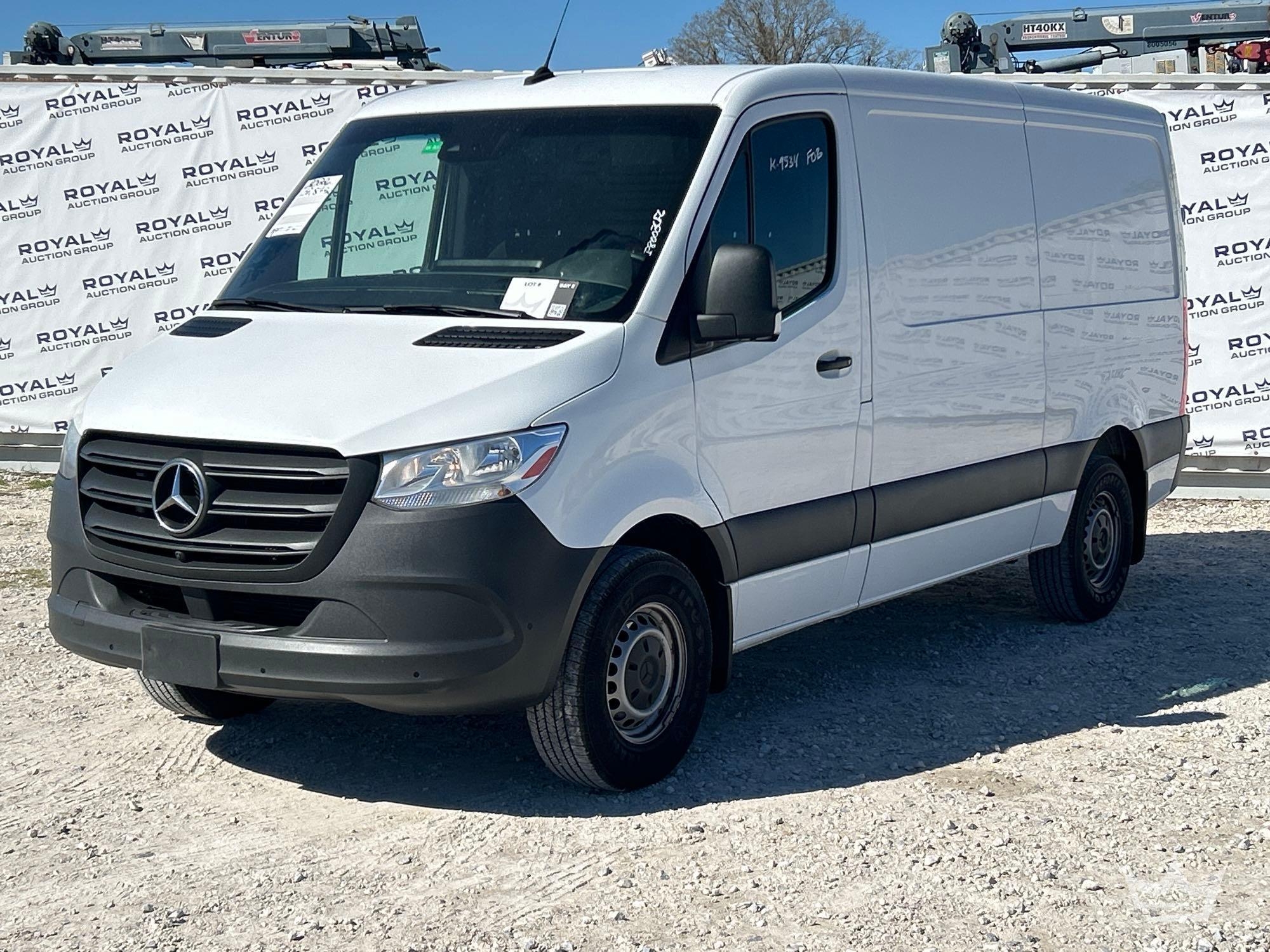 2022 Mercedes-Benz Sprinter 1500 Cargo Van (A61573)