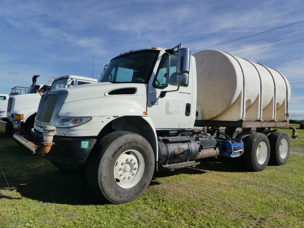 2006 International 4400DT466 (A57148)