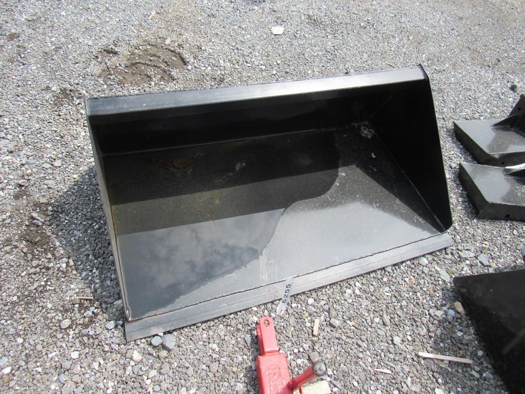 Mini Skidloader 44in Bucket (A49251)