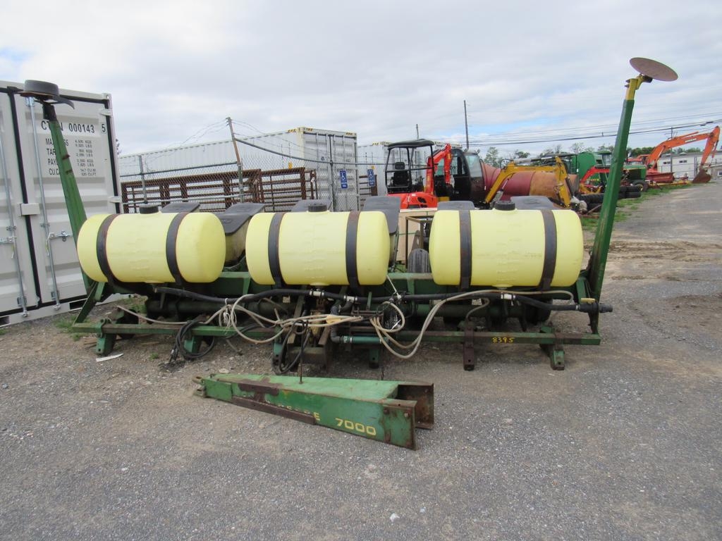 John Deere 7000 Corn Planter (A49251)