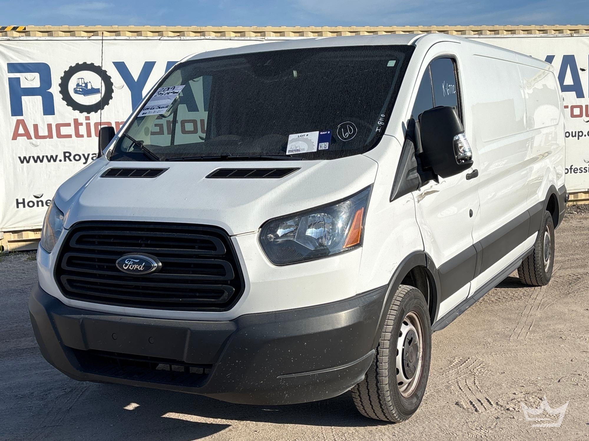 2019 Ford Transit 250 Cargo Van (A61573)