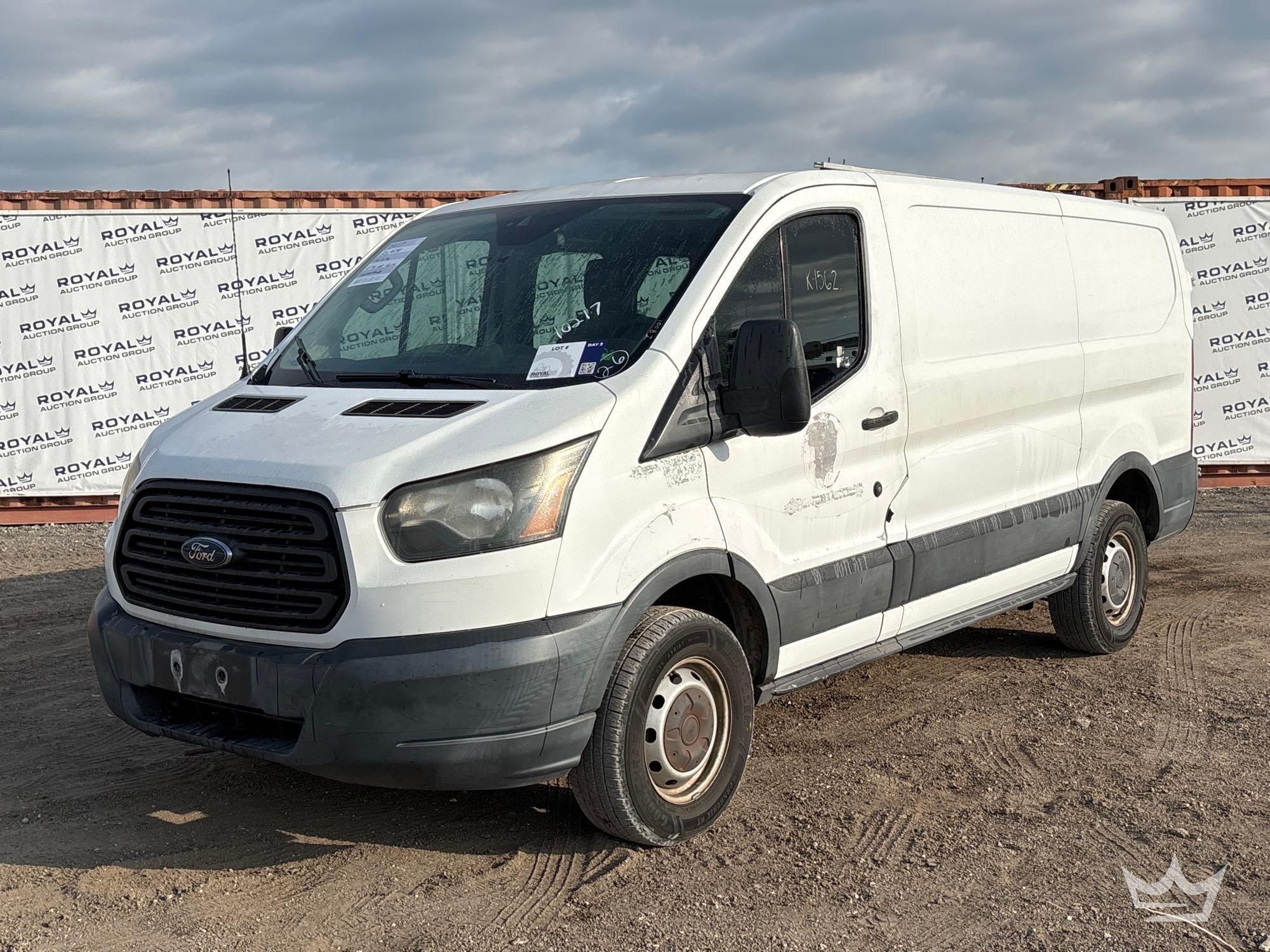 2017 Ford Transit 250 Cargo Van (A61573)