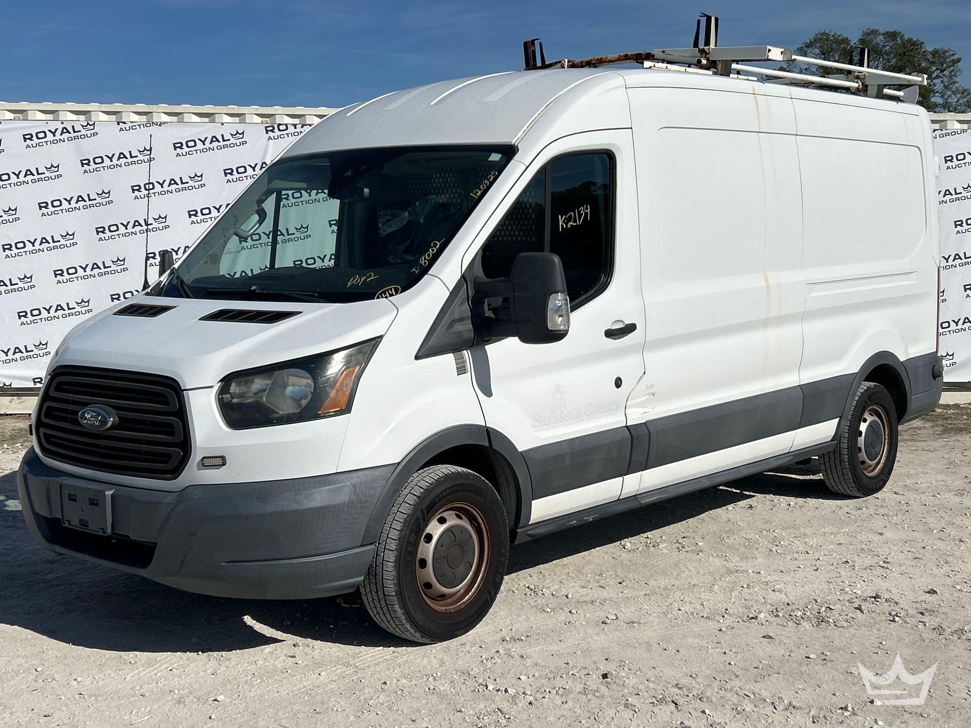 2017 Ford Transit 250 Cargo Van (A59230)