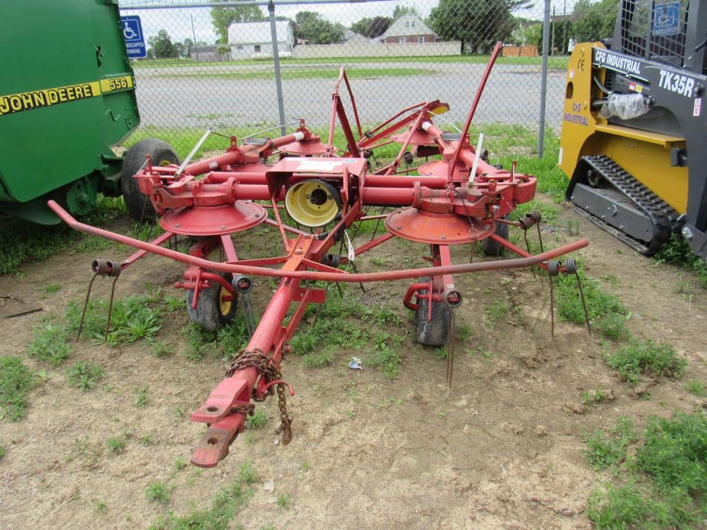 New Holland 169 6-Star Hay Tedder (A49251)