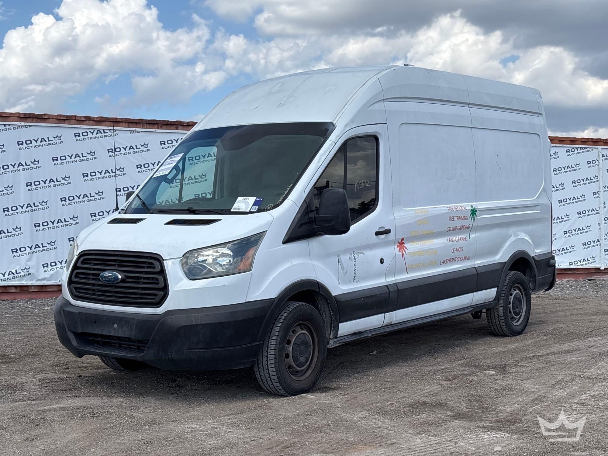 2015 Ford Transit 250 Cargo Van (A61573)
