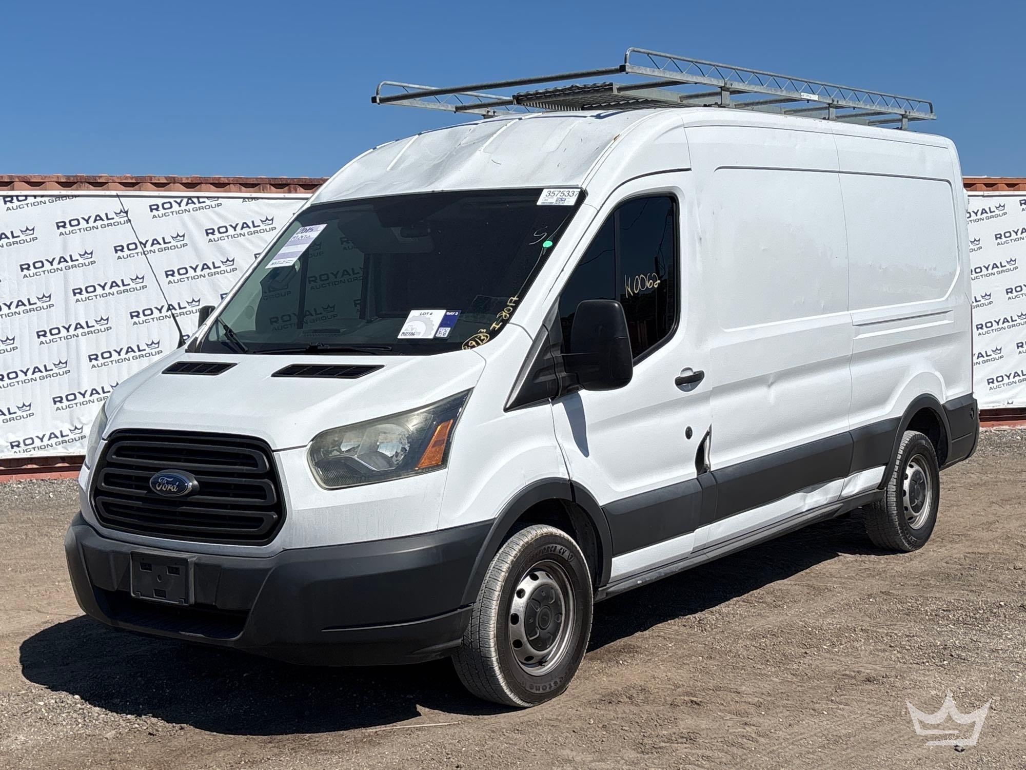 2015 Ford Transit 250 Cargo Van (A61573)