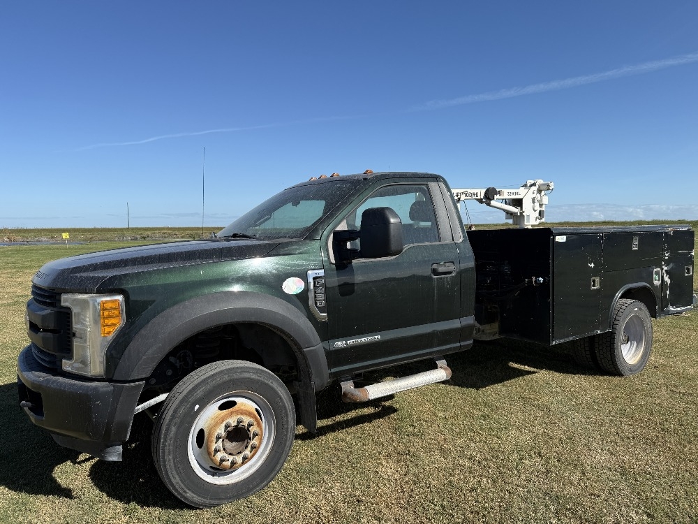 2017 Ford F-350XL (A57148)