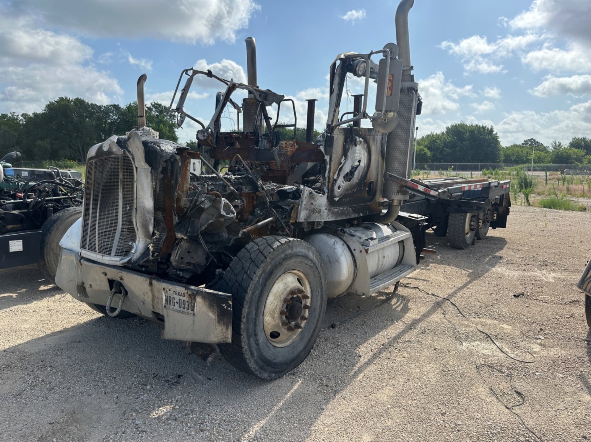 2006 PETERBILT 357 (INOPERABLE) (A48992)