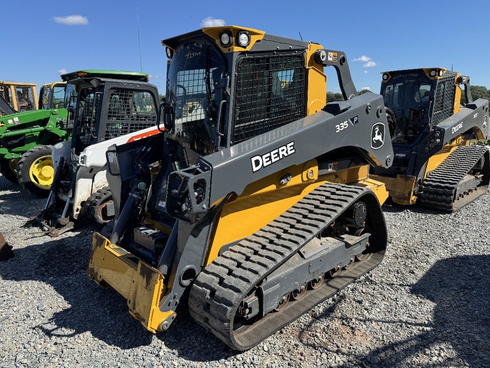 Deere 335P (A53317)