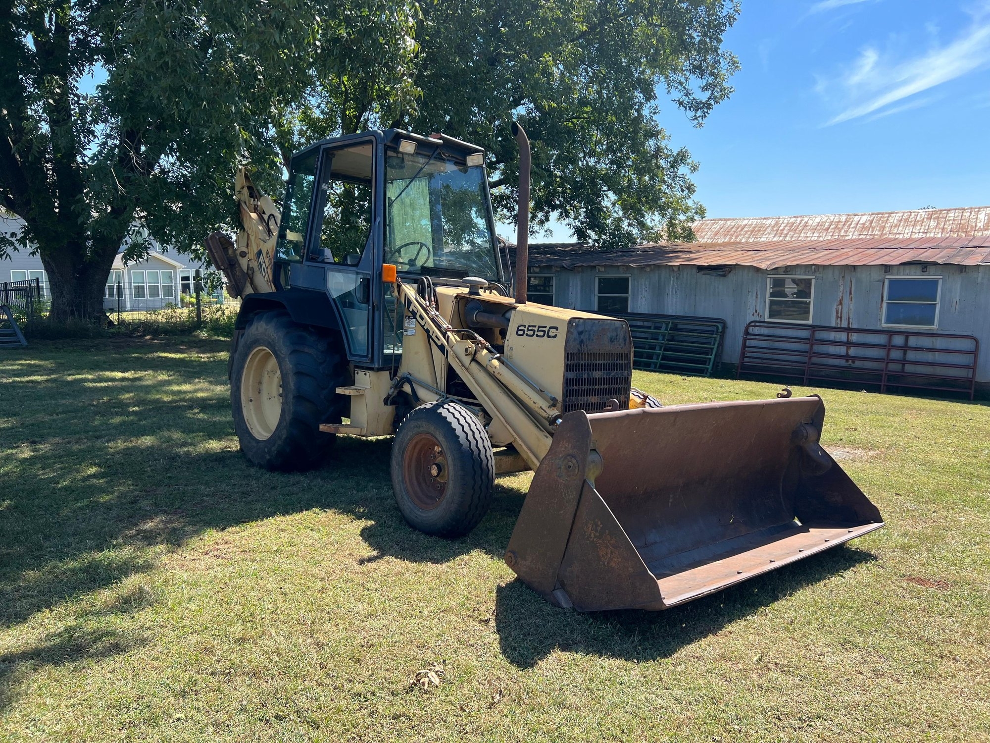 Ford 655C 2WD Cab Backhoe (A57024)
