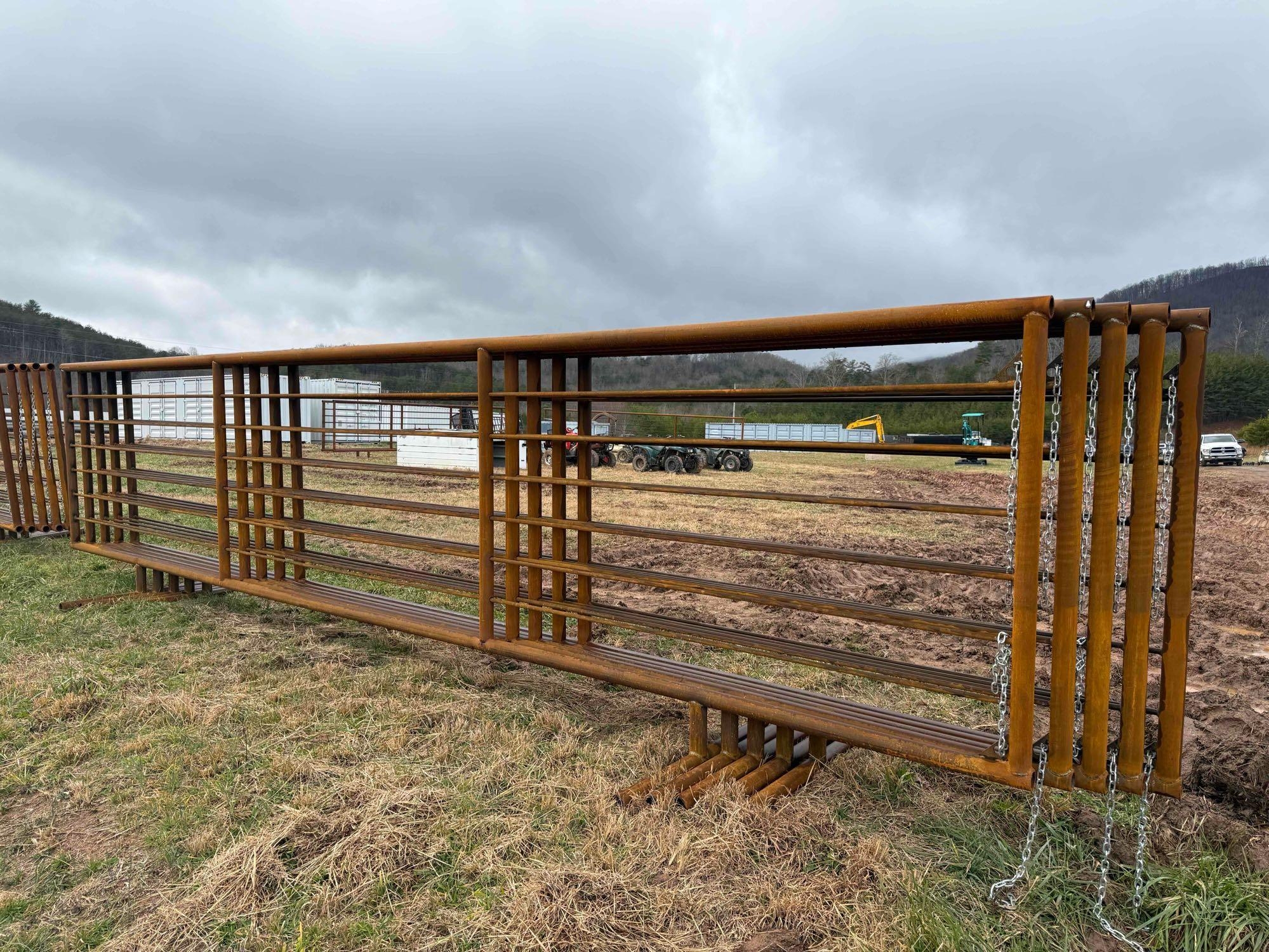 (1) HD 24ft Free Standing Corral Panel (A65579)