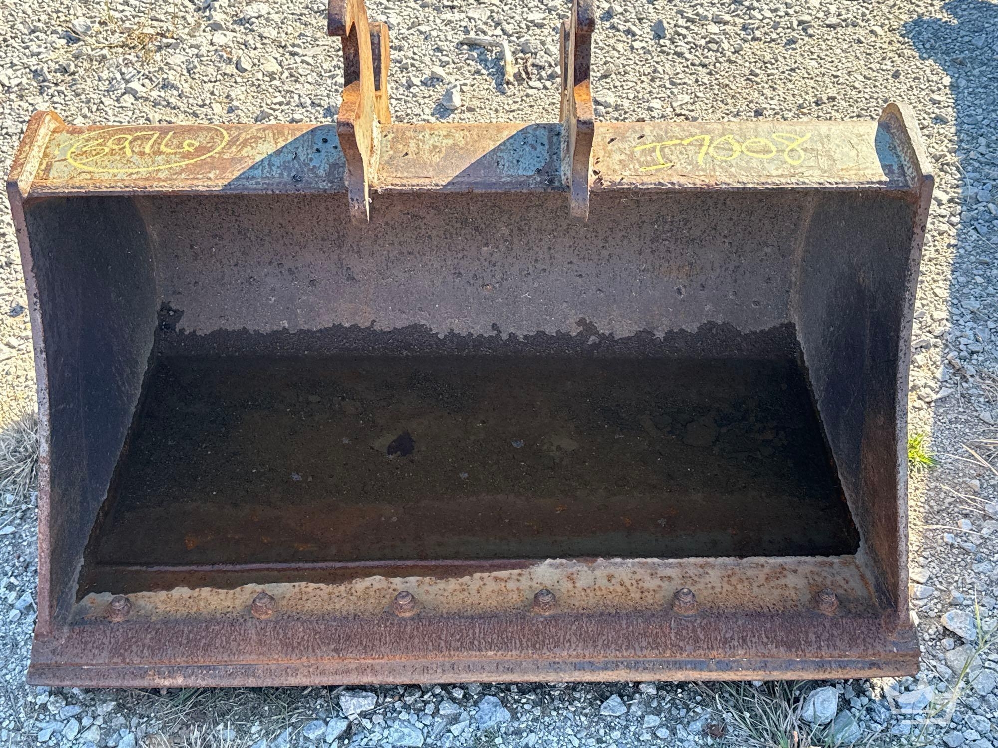 TAG 32in. Bucket Excavator Attachment (A60352)