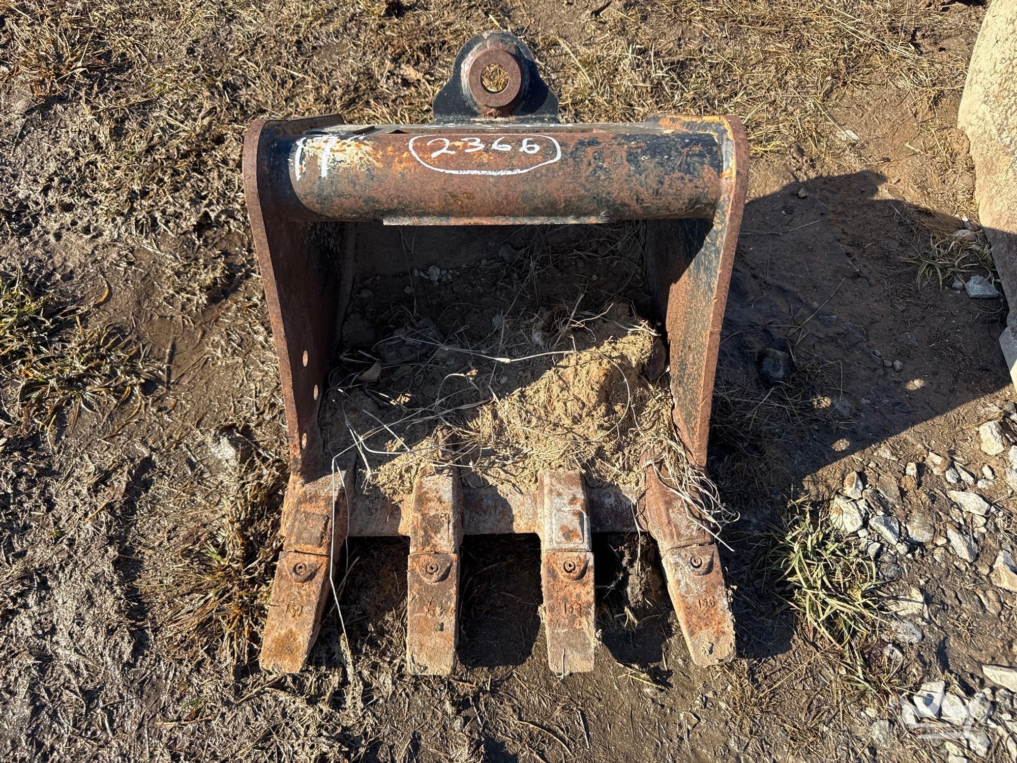 17in. Tooth Excavator Bucket (A64194)