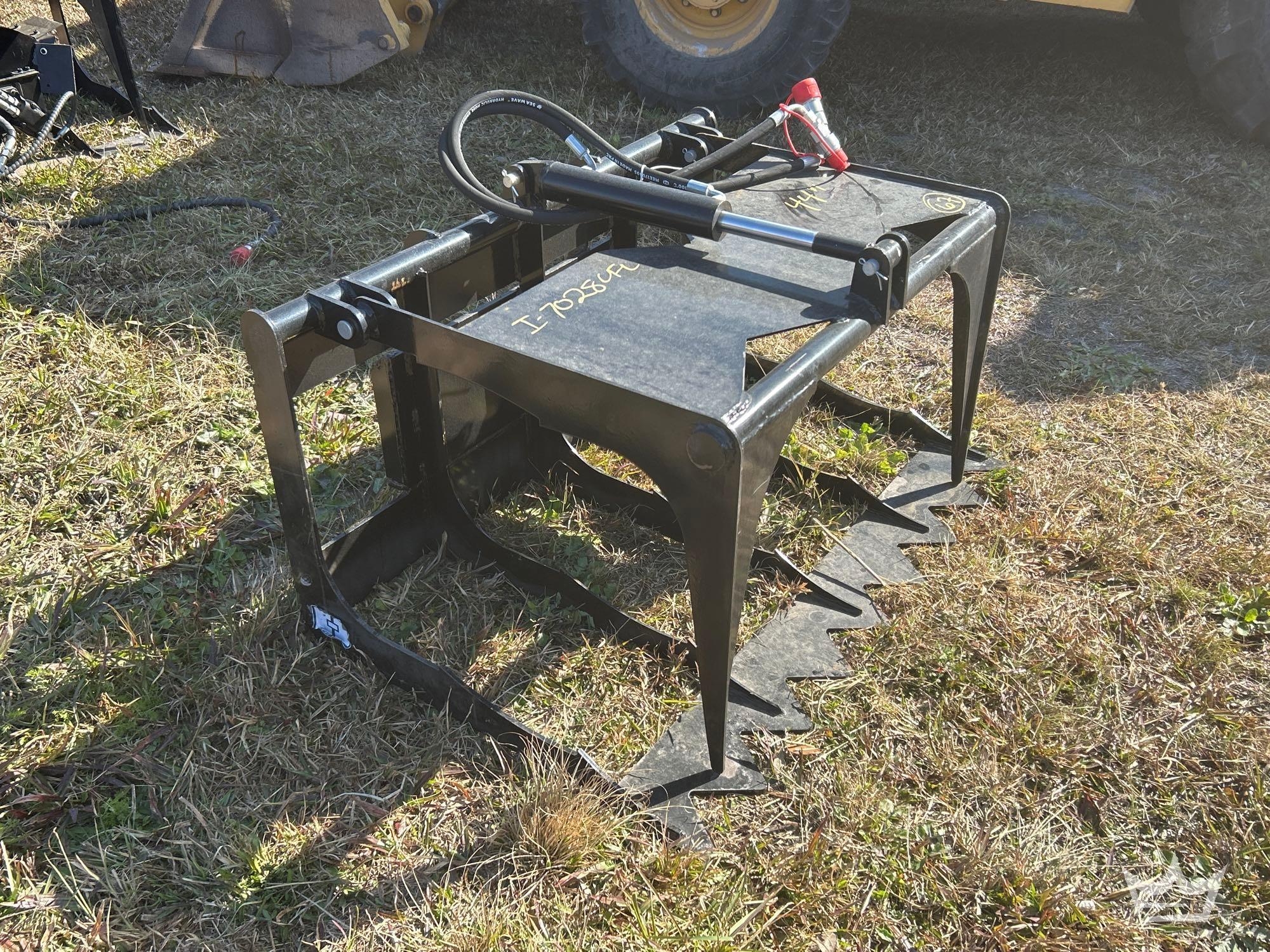 2025 44in Hydraulic Grapple Mini Skid Steer Attachment (A61572)