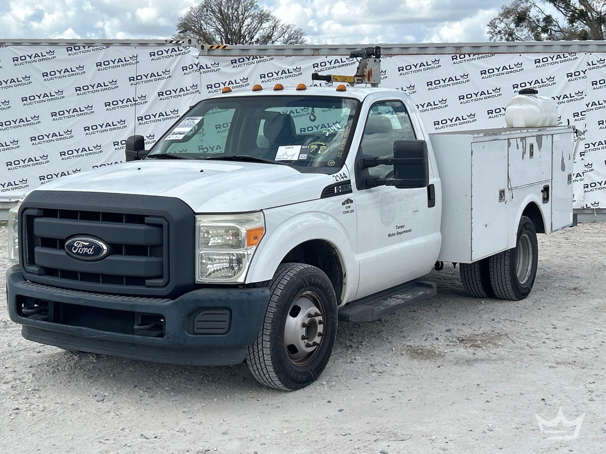 2012 Ford F-350 Western Mule 1,500 LB Crane Service Truck (A61573)