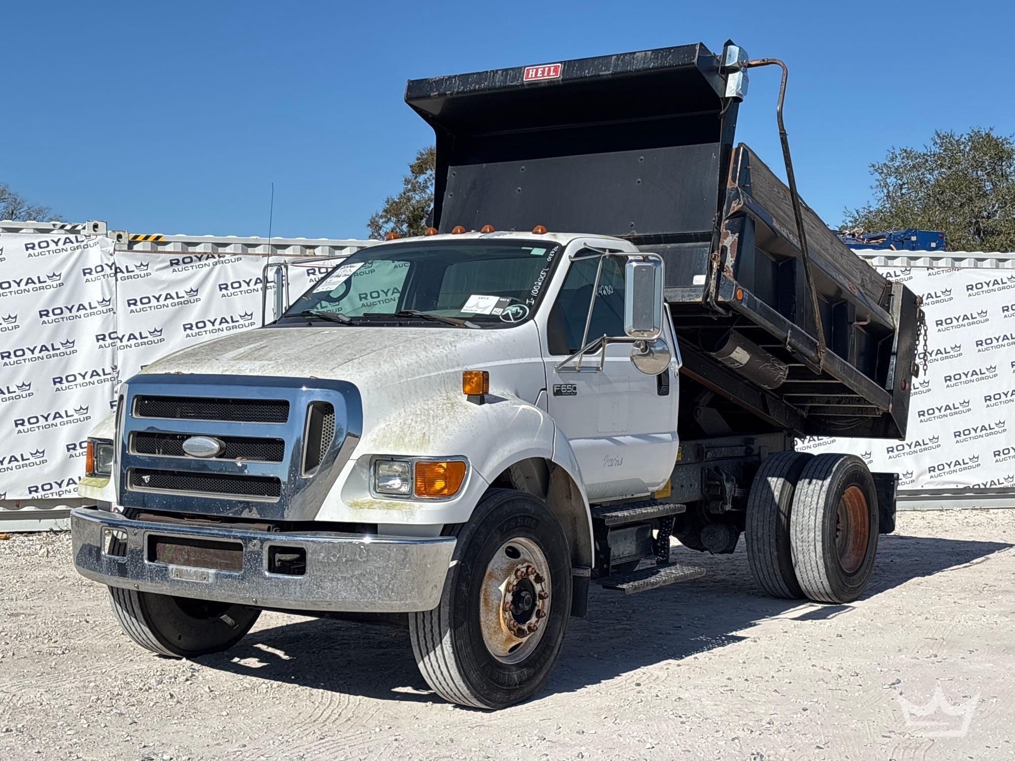2006 Ford F-650 S/A Dump Truck (A61568)