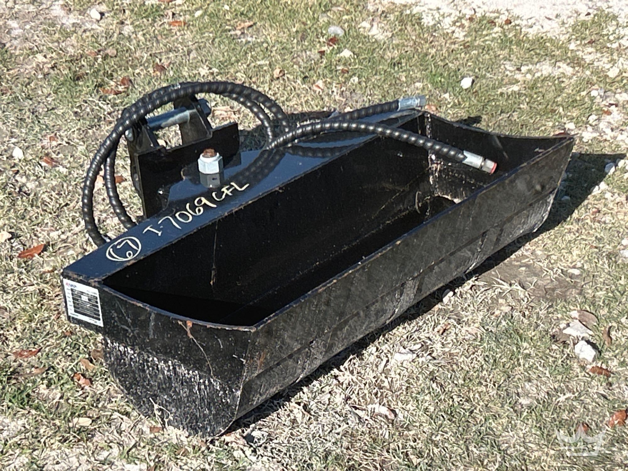 2025 Hydraulic IRANCH Tilt Bucket Mini Excavator Attachment (A64553)