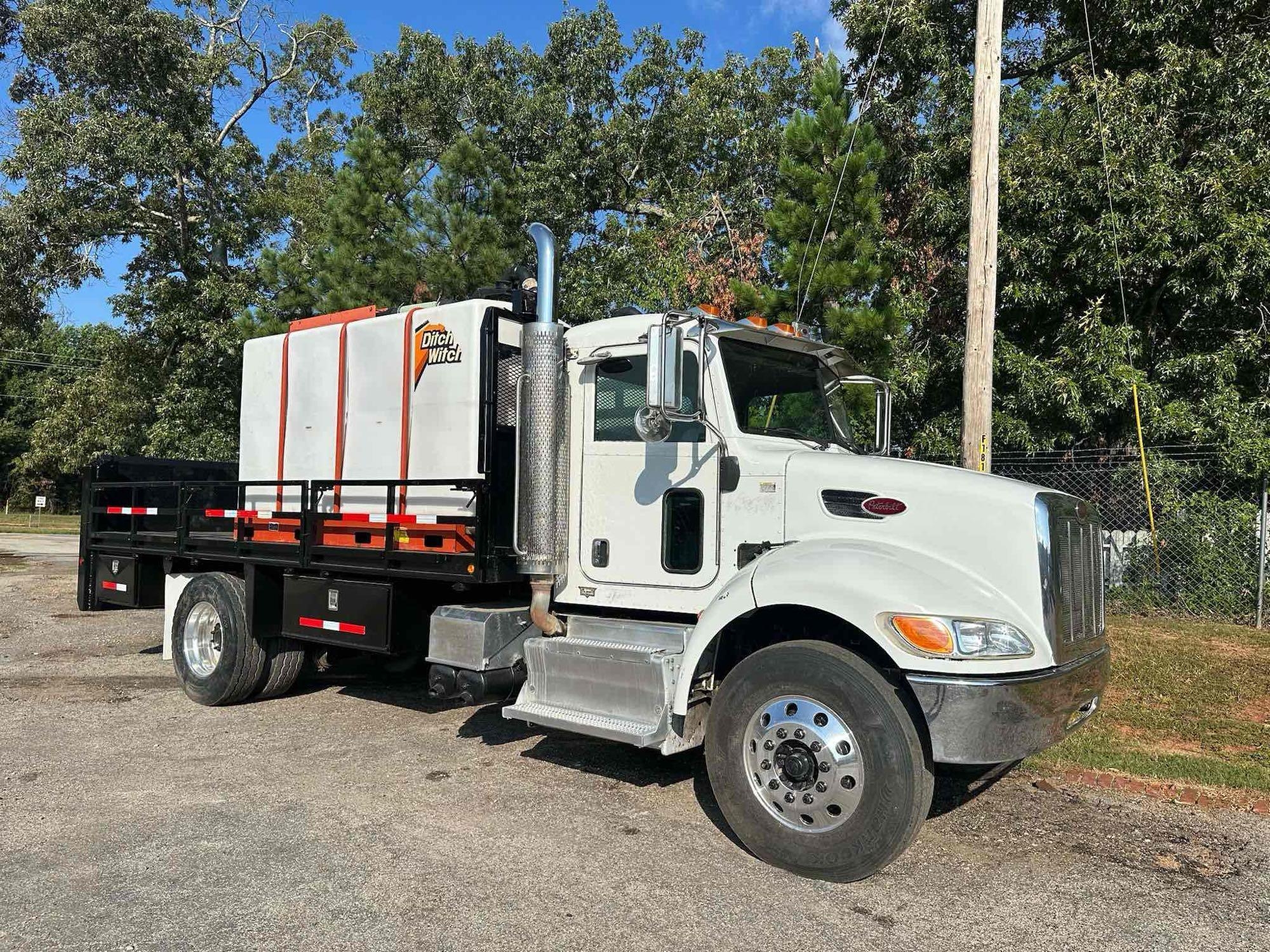 2012 Peterbilt 337 Fluid Management Truck, VIN # 2NP2HN7X7CM159860 (A54865)