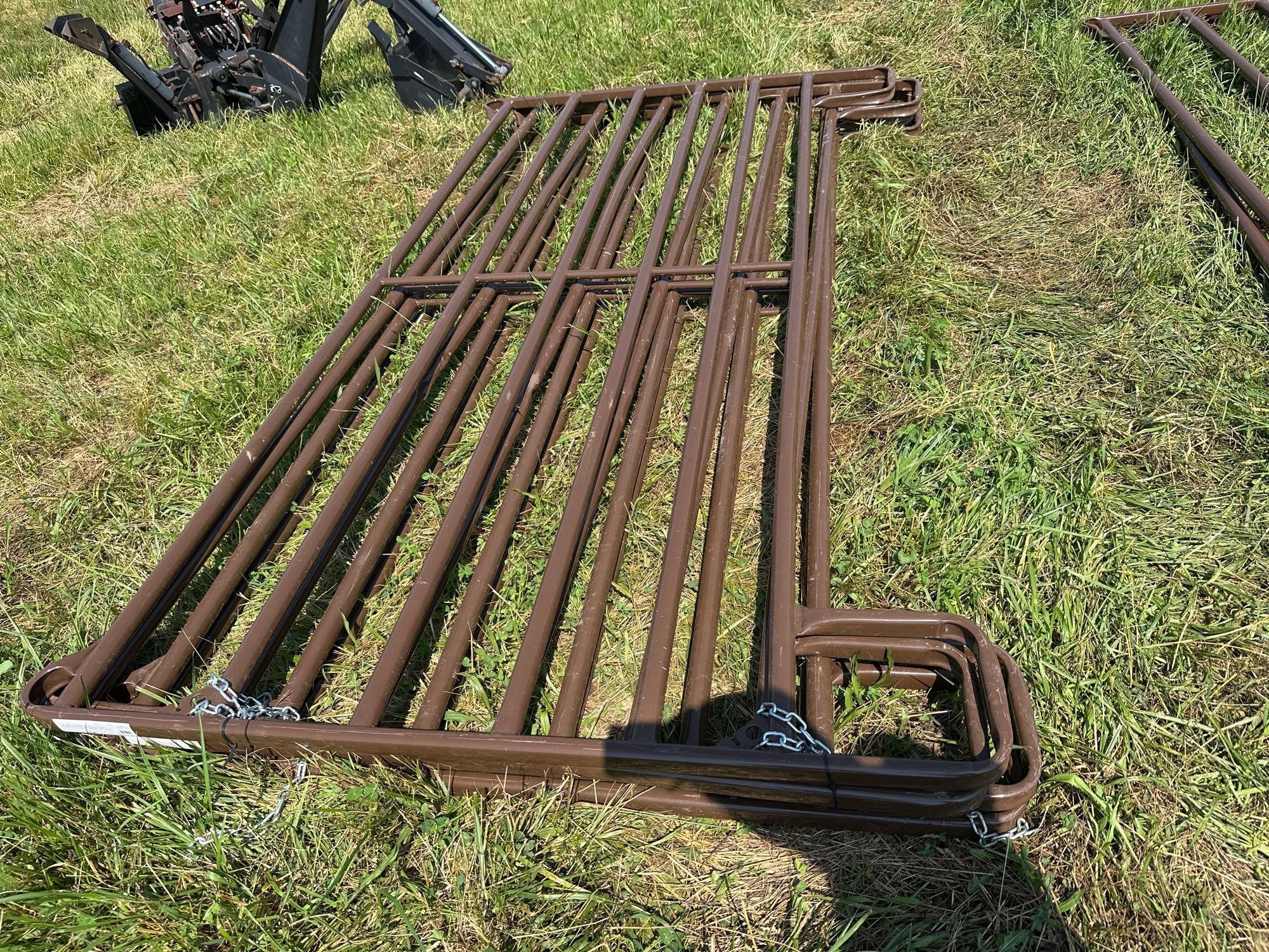 (1) 10ft Livestock Panel (A48837)