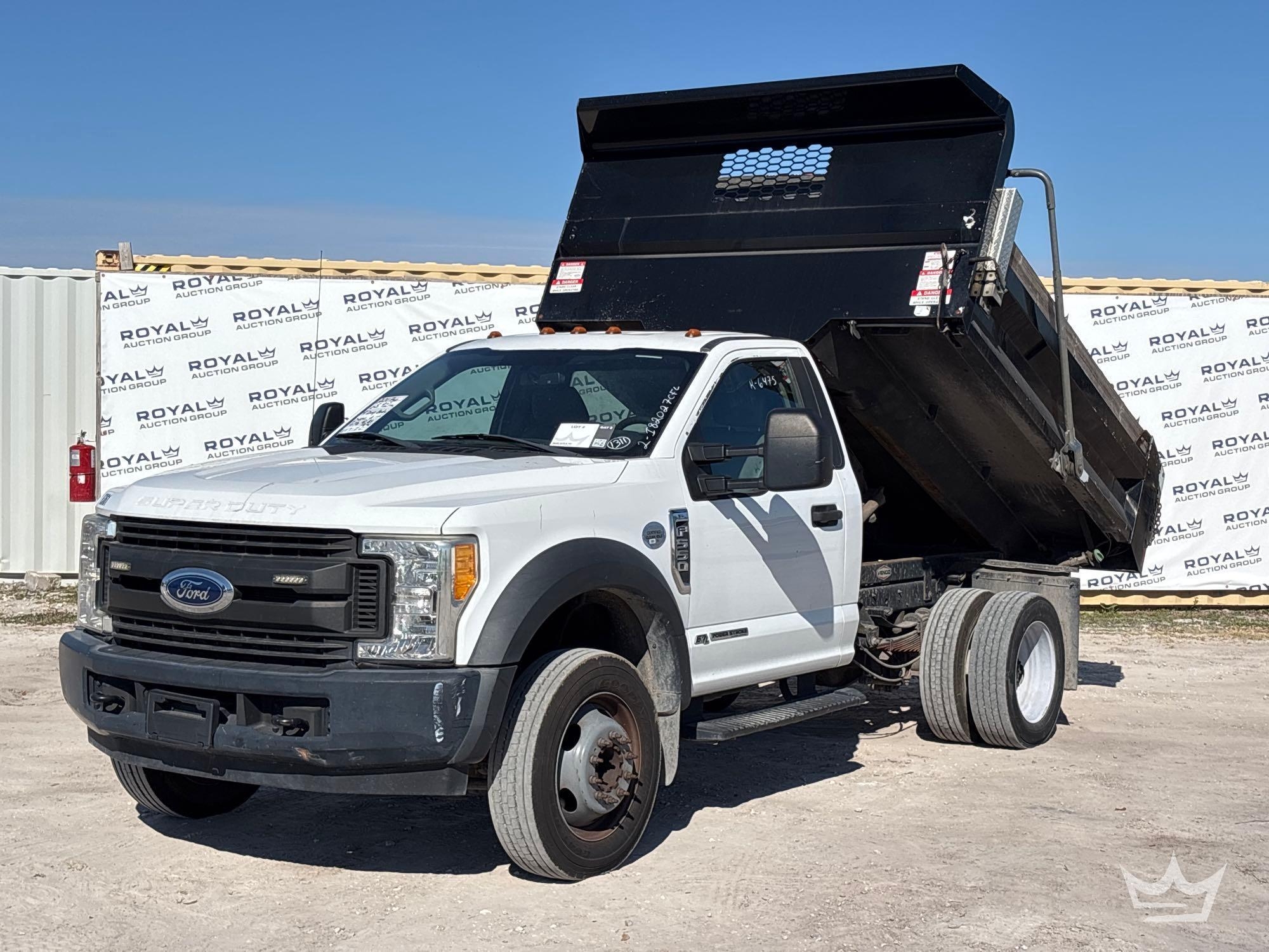 2017 Ford F-550 3yd. Mason Dump Truck (A61568)