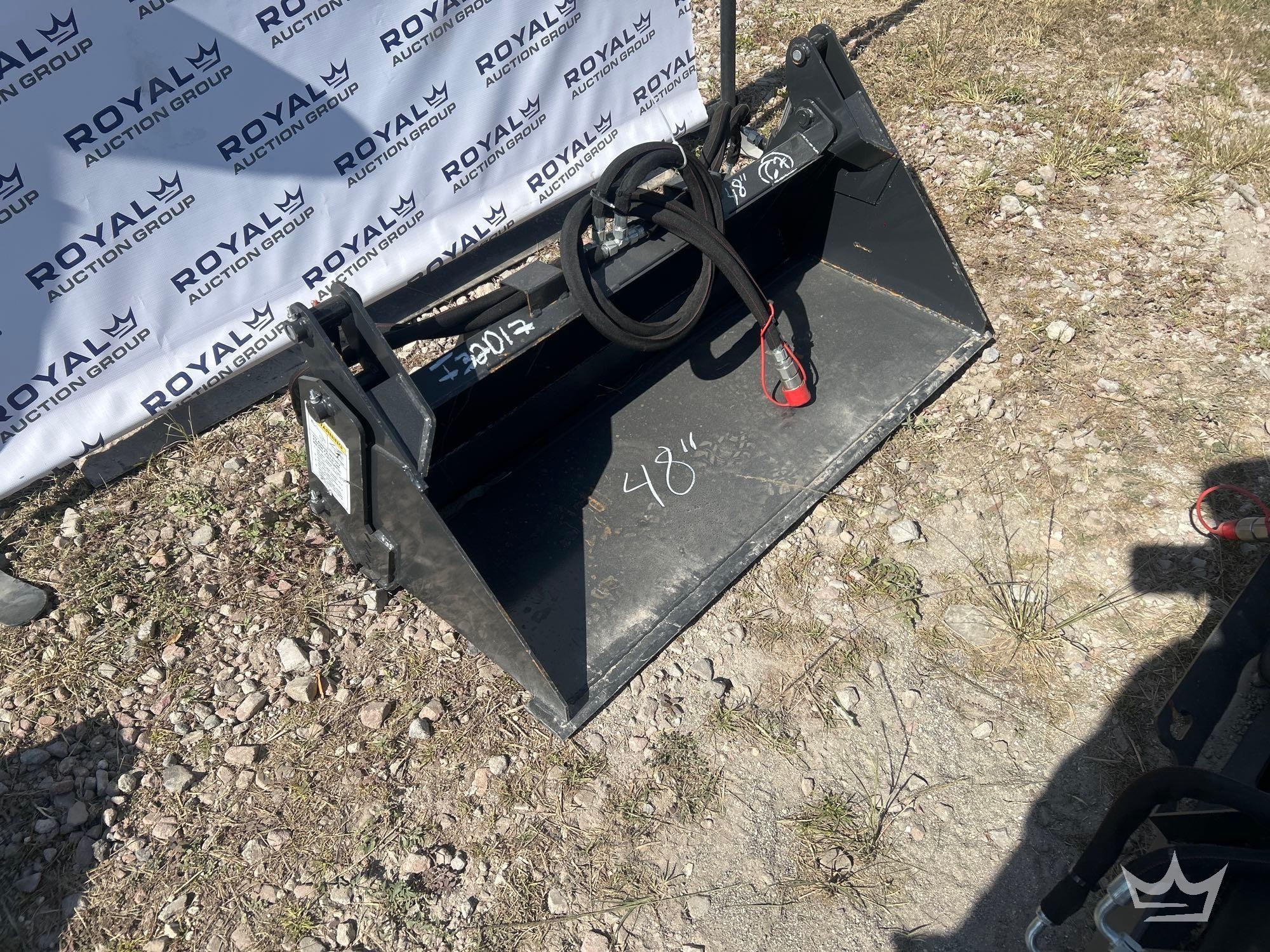 2025 Wolverine MCB-11-48W 48in Hydraulic 4-Way Clamshell Bucket Skid Steer Attachment (A61567)