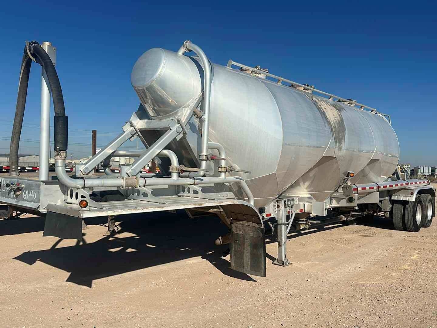 2015 VANTAGE TRAILER 3 POD PNEUMATIC TRAILER (A55745)