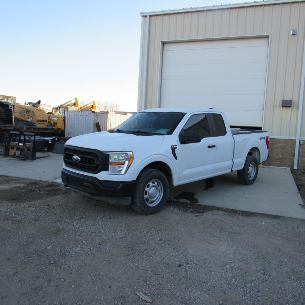 2022 Ford F-150 XL Pickup Truck, VIN: 1FTFX1E50NKE58889, Extended Cab, 4 x 4, 5.0 L V8 Gas Engine, (A59076)