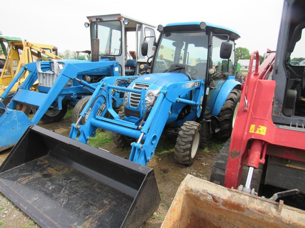 LEUS XR3037 4WD Tractor (A49251)