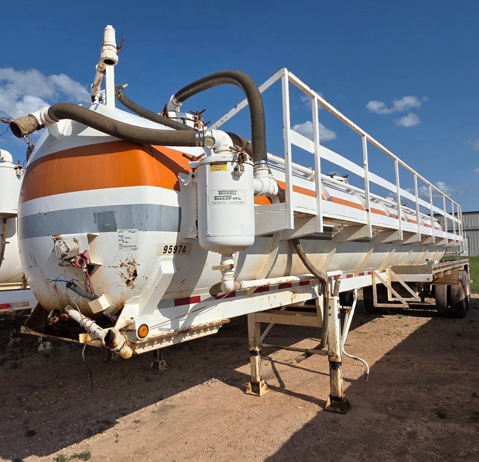 2017 TROXELL 130BBL VAC TRAILER (A48992)