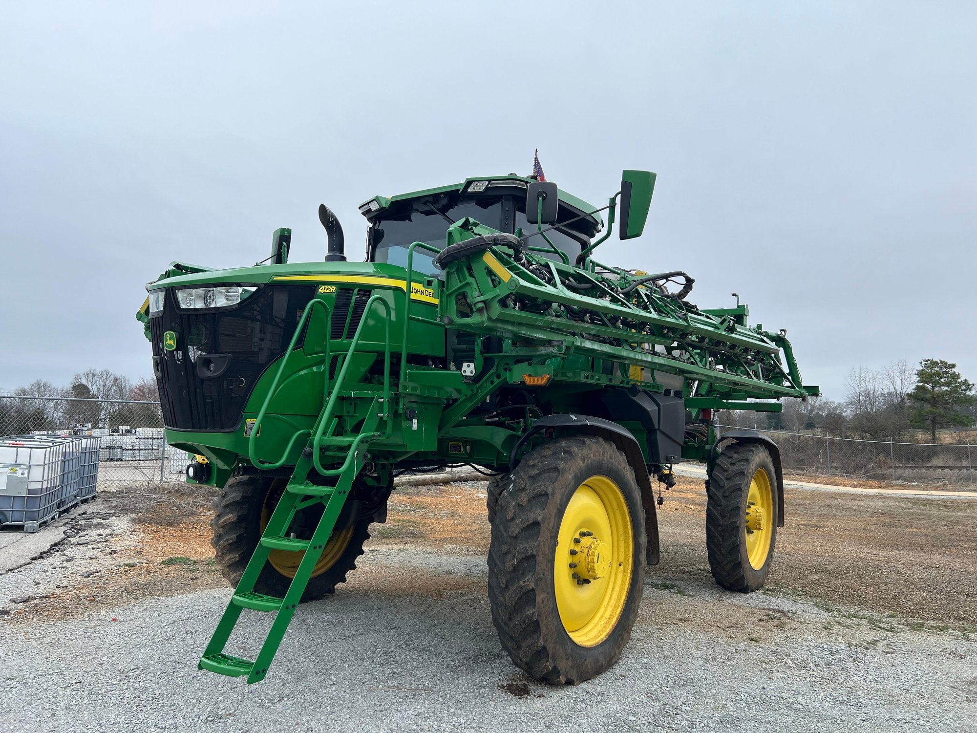 John Deere 412R (A63688)