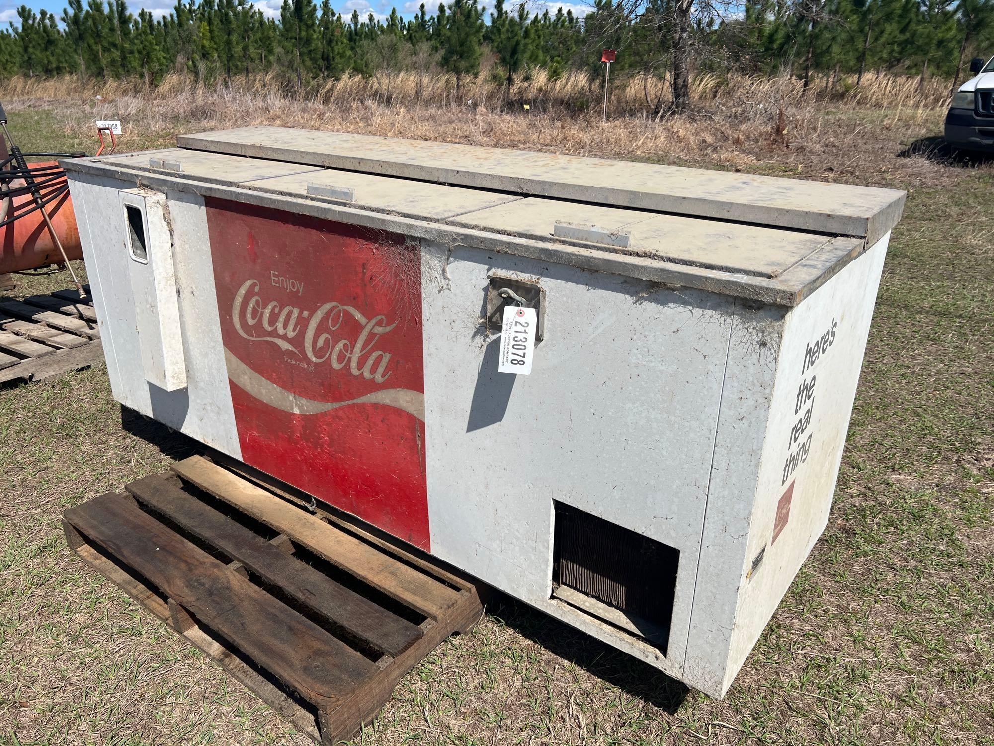 DIXIE-NARCO CFT-54 COCA-COLA DRINK COOLER (A64276)
