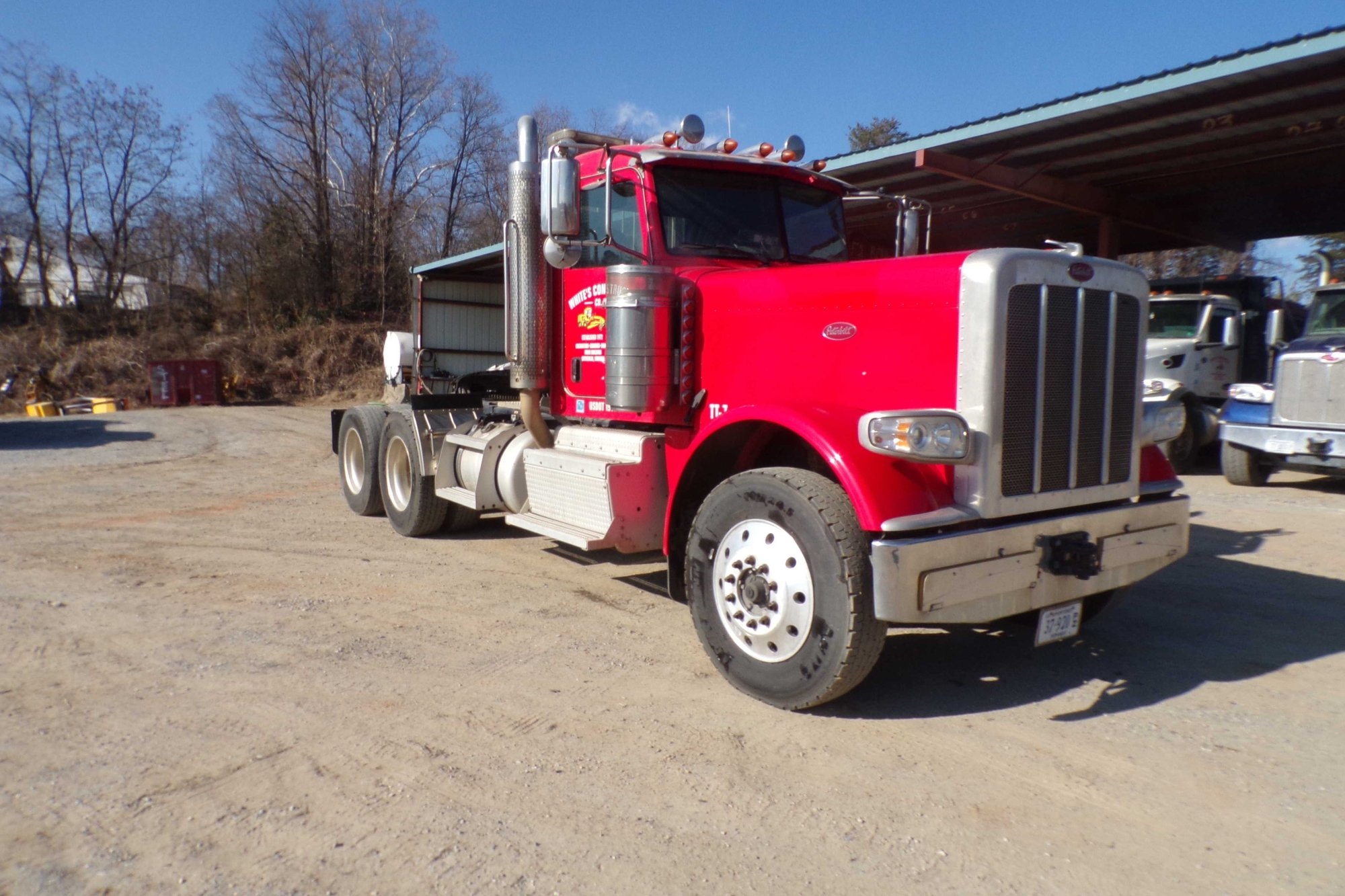 2016 Peterbilt 389 Day Cab (A62613)
