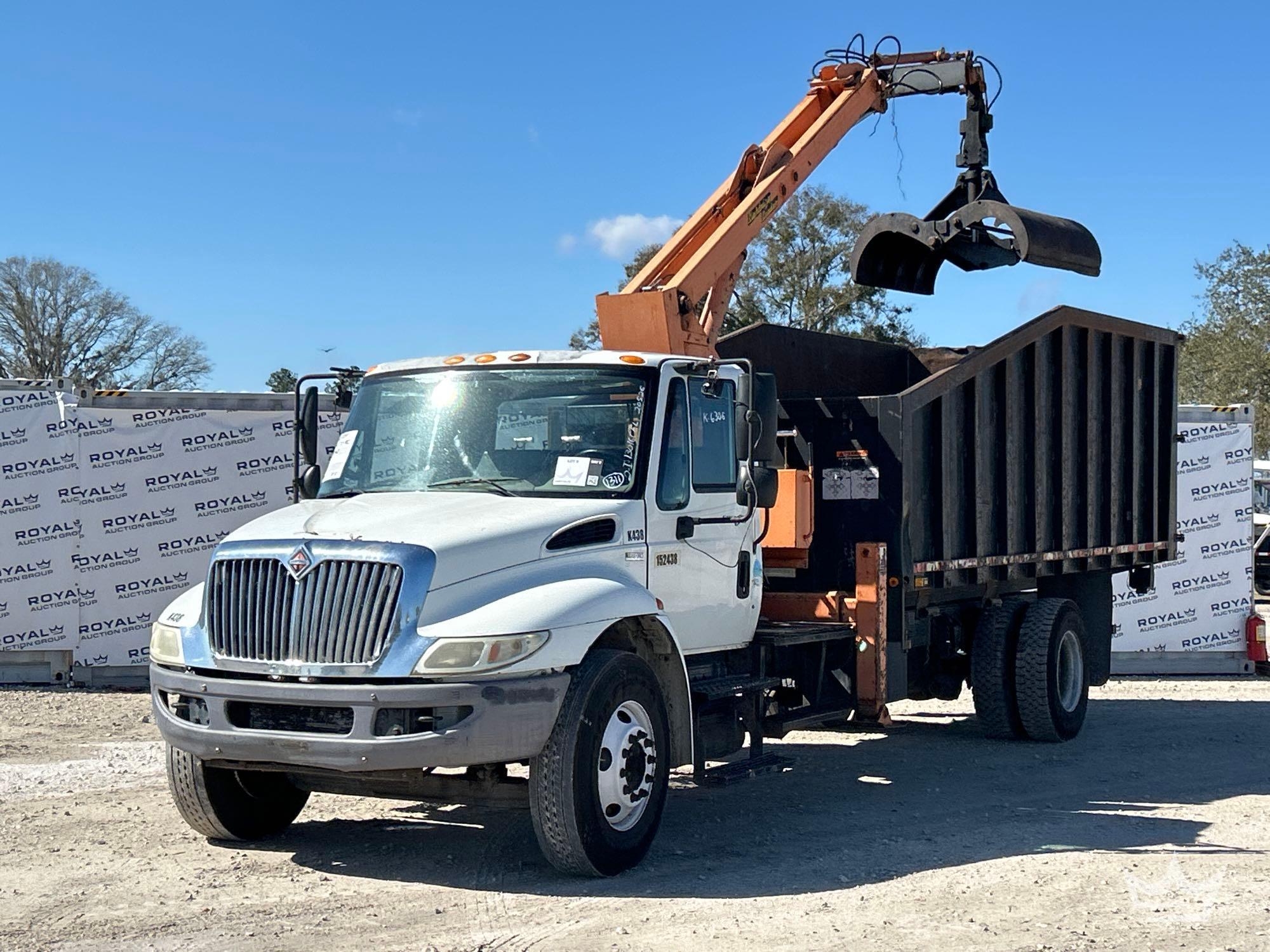 2013 International DuraStar 4300 Forestry Grapple Truck (A61568)