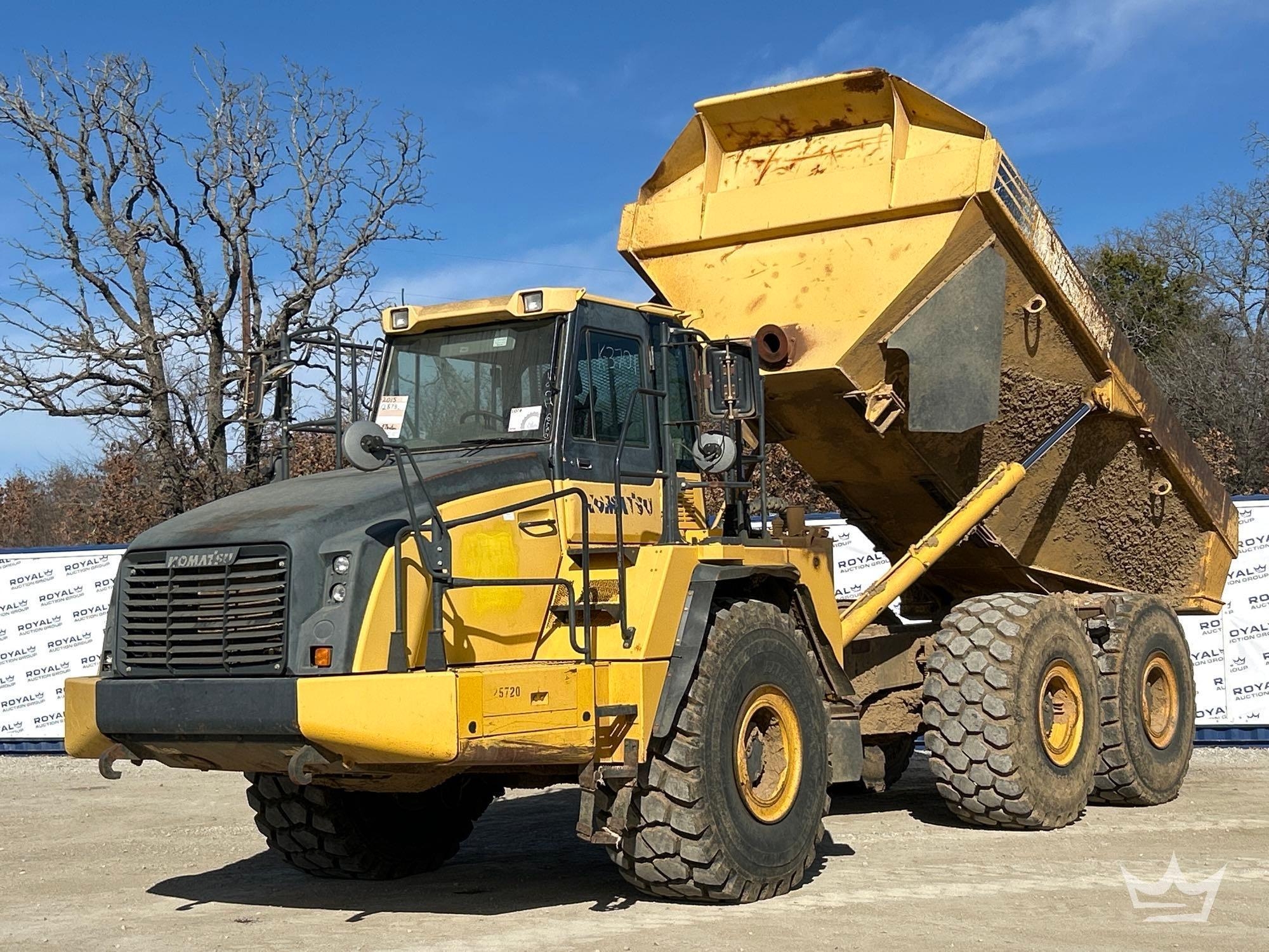 2015 Komatsu HM400-3 44 Ton Articulated Dump Truck (A60352)