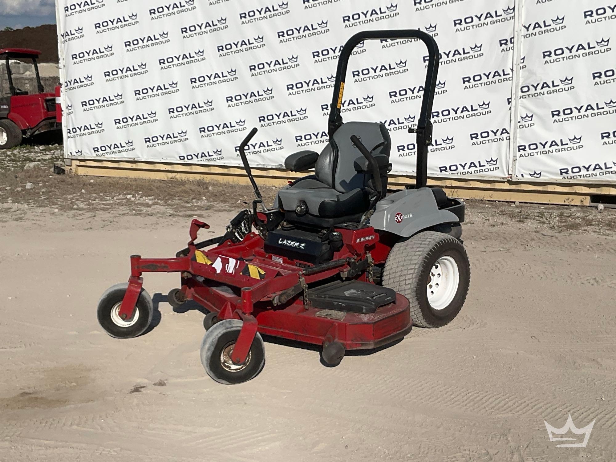 2021 Exmark Lazer Z 60in. Commercial Zero Turn Mower (A61572)