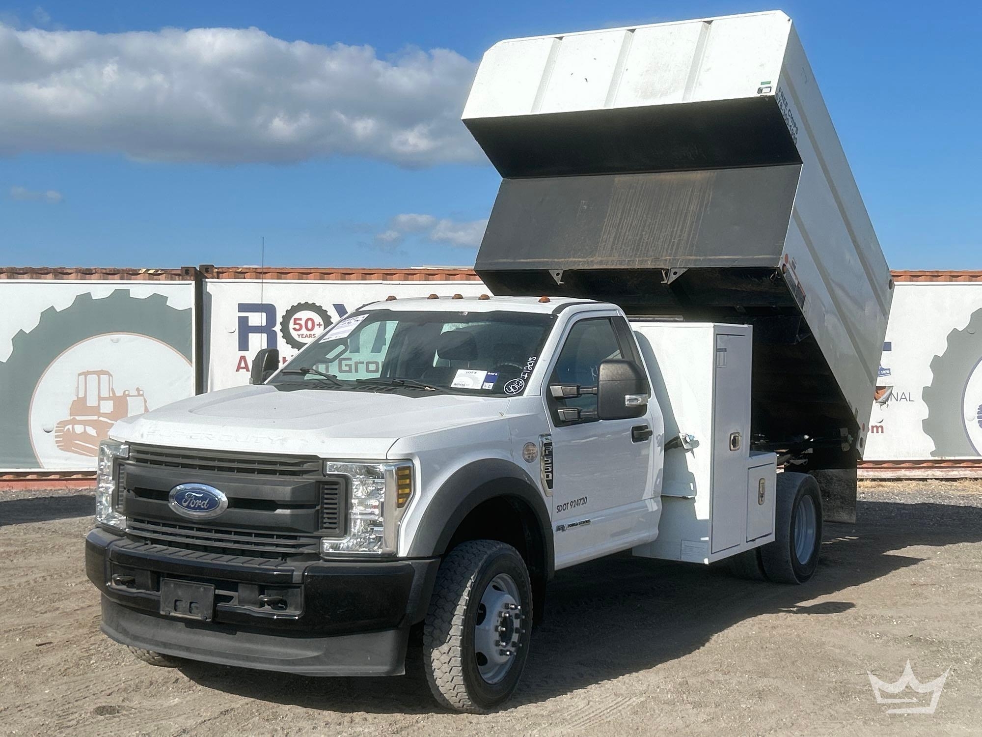 2017 Ford F-550 Chipper Truck (A56858)