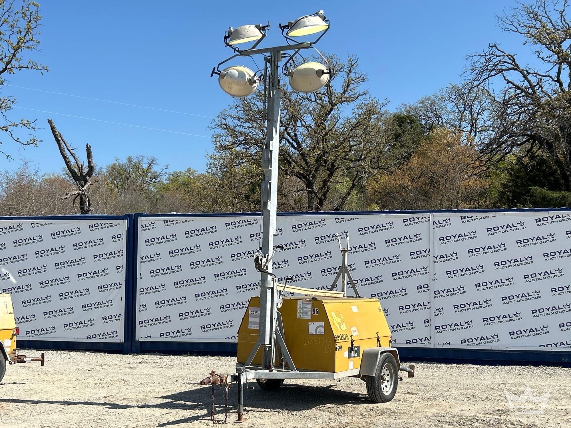 2013 Caterpillar Warren Power Systems WCW84MH 8KW Portable Light Tower (A64194)