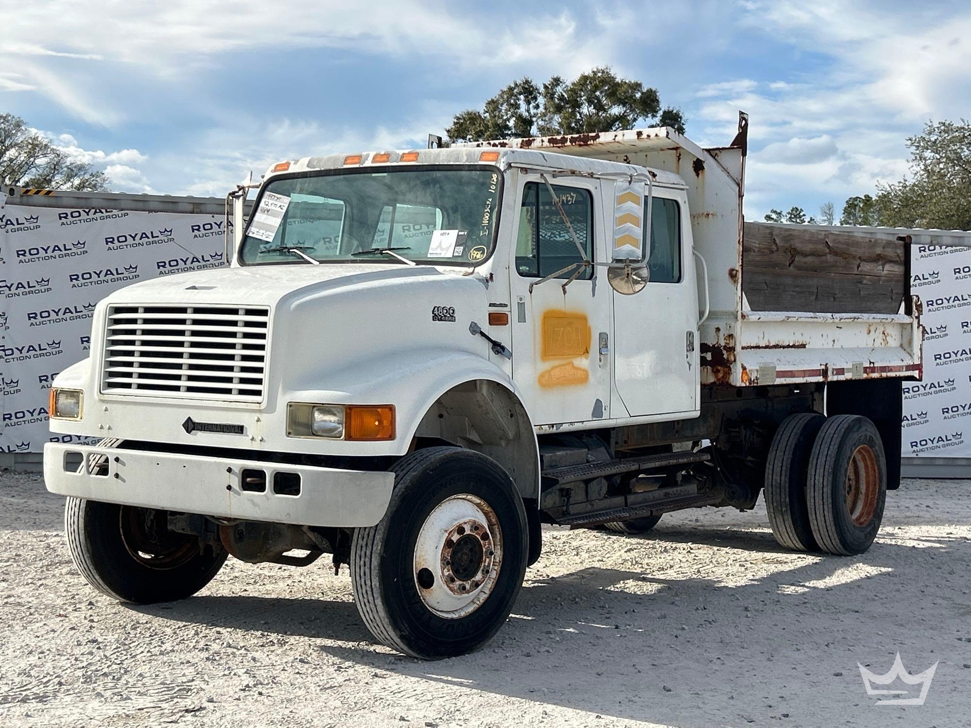 1997 International 4800 S/A Dump Truck (A59230)