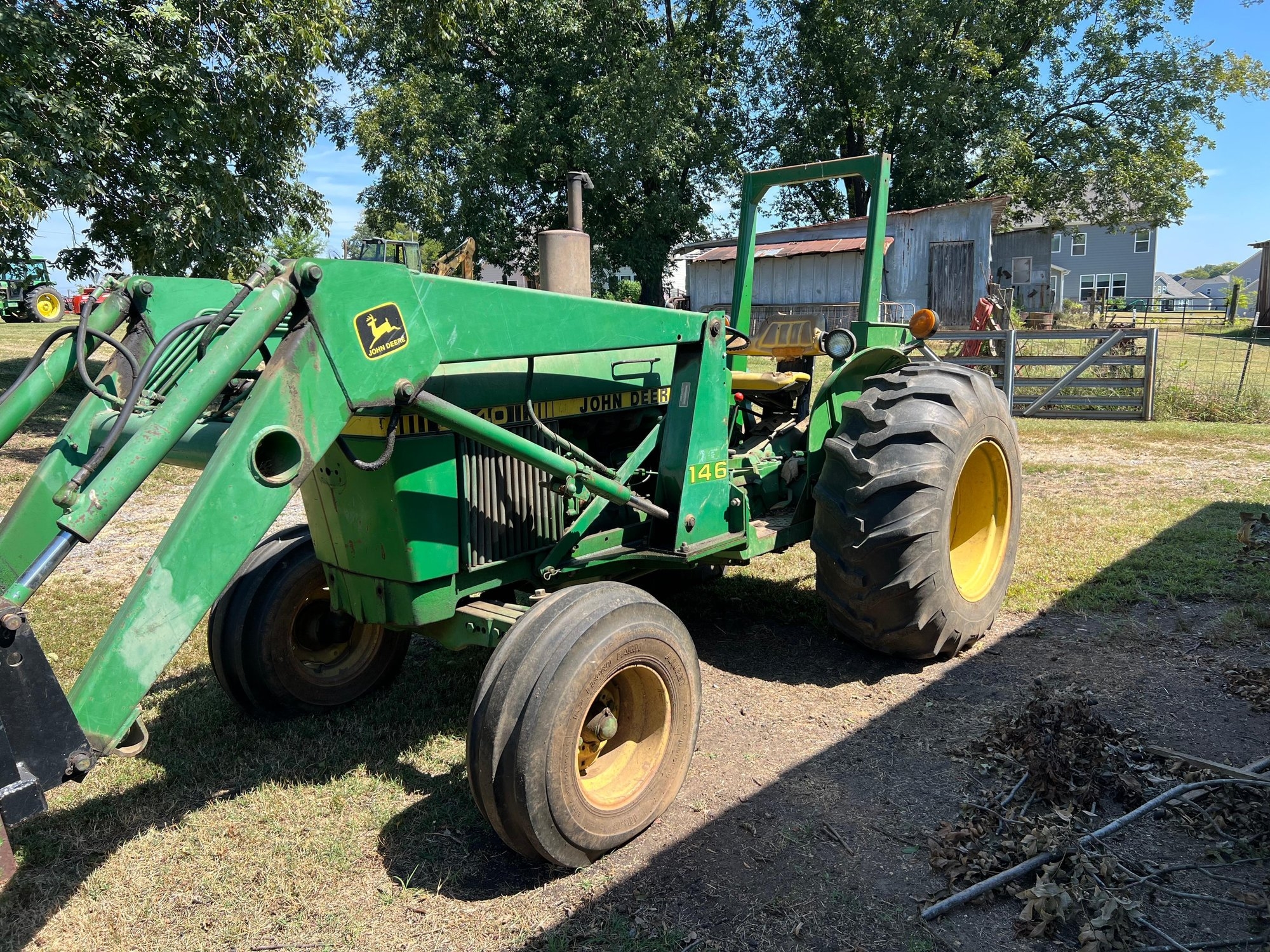 John Deere 2640 2WD Tractor with 146 Front Loader (A55302)