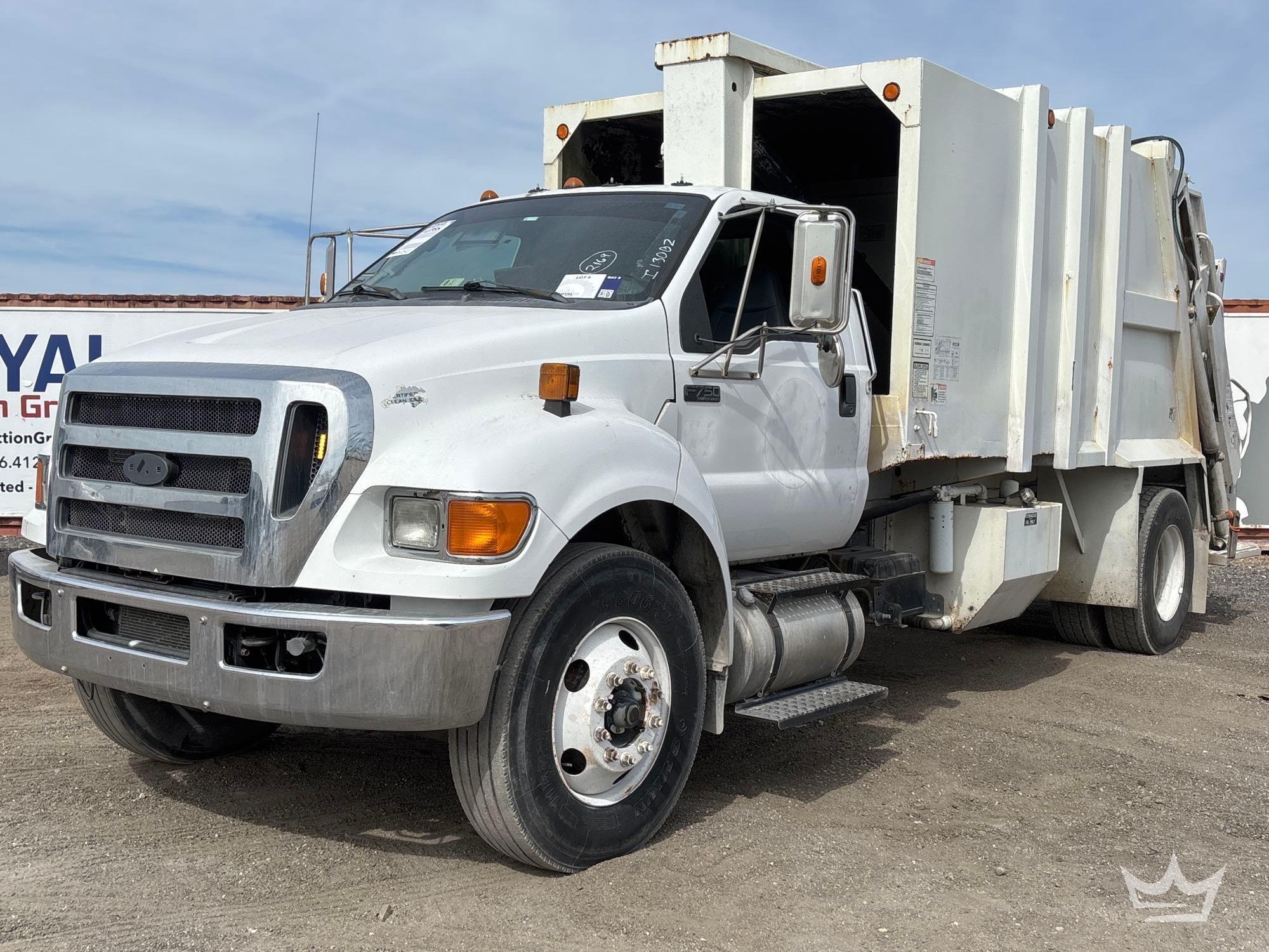 2012 Ford F-750 Pak-Mor 16 Yard Rear Loader Garbage Truck (A61568)