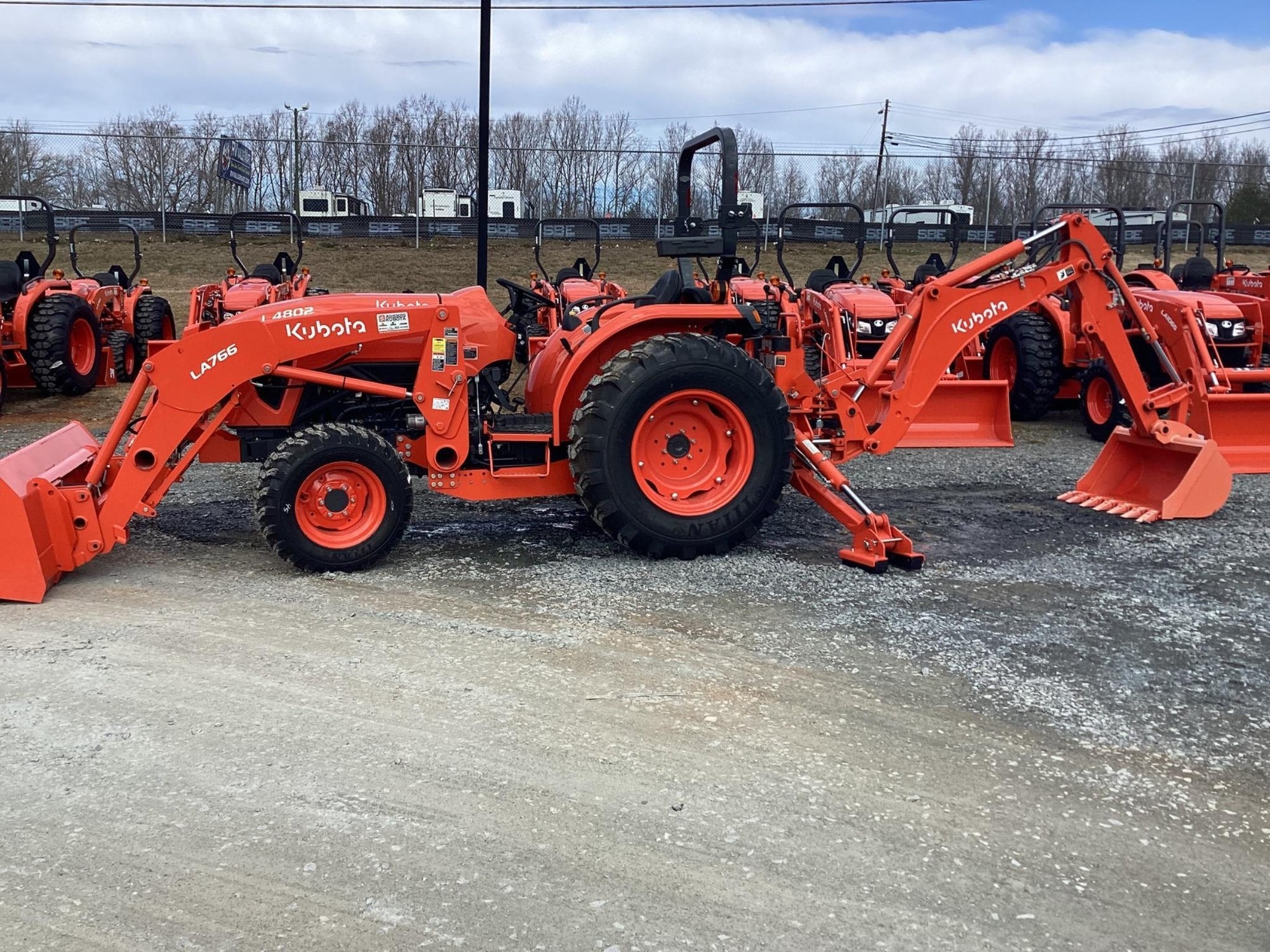 Kubota L4802 DT LA766 Backhoe (A63688)