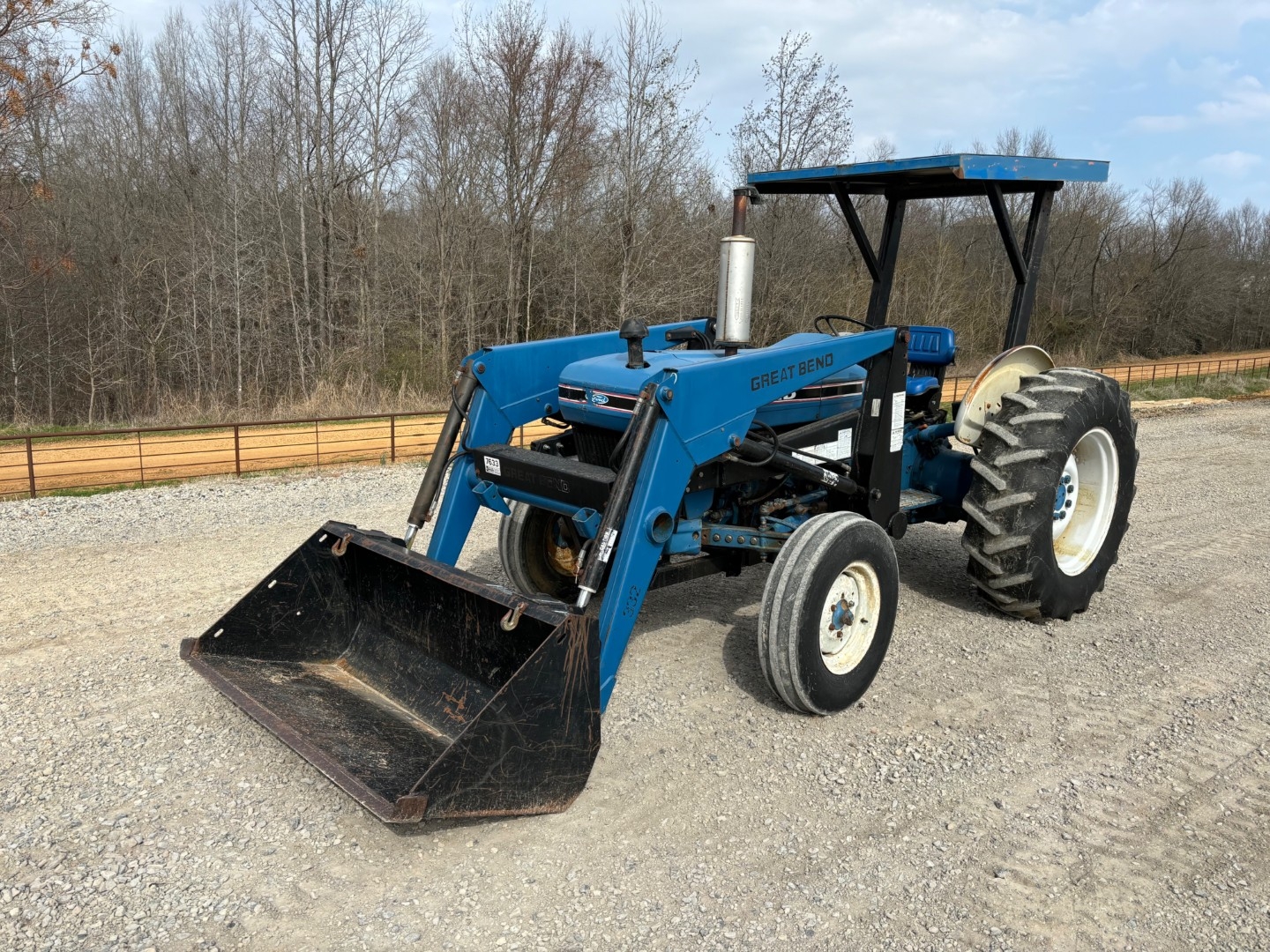 Ford 3910 Tractor w/ Great Bend Loader (A64047)