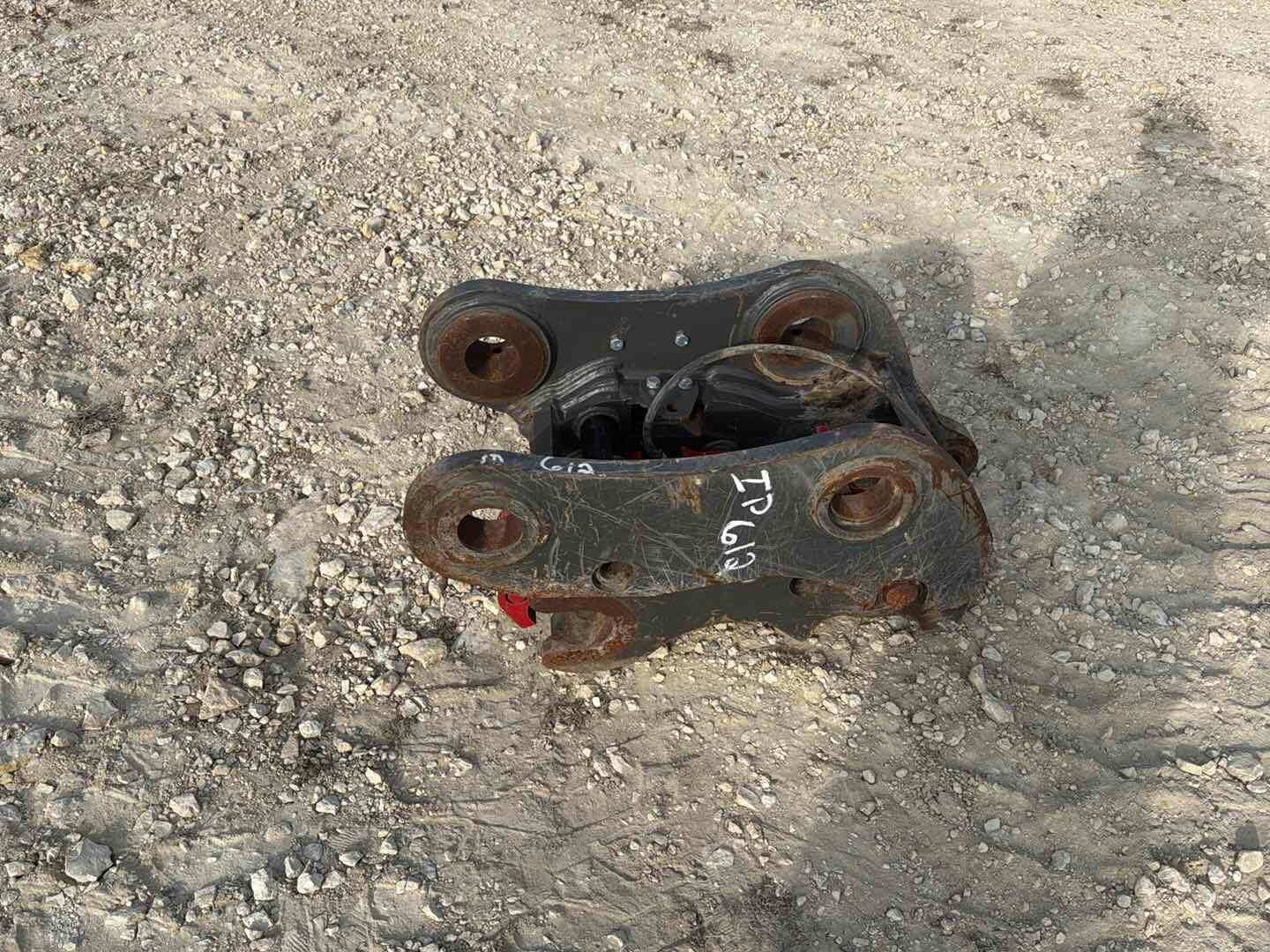 EXCAVATOR QUICK DISCONNECT (A58214)