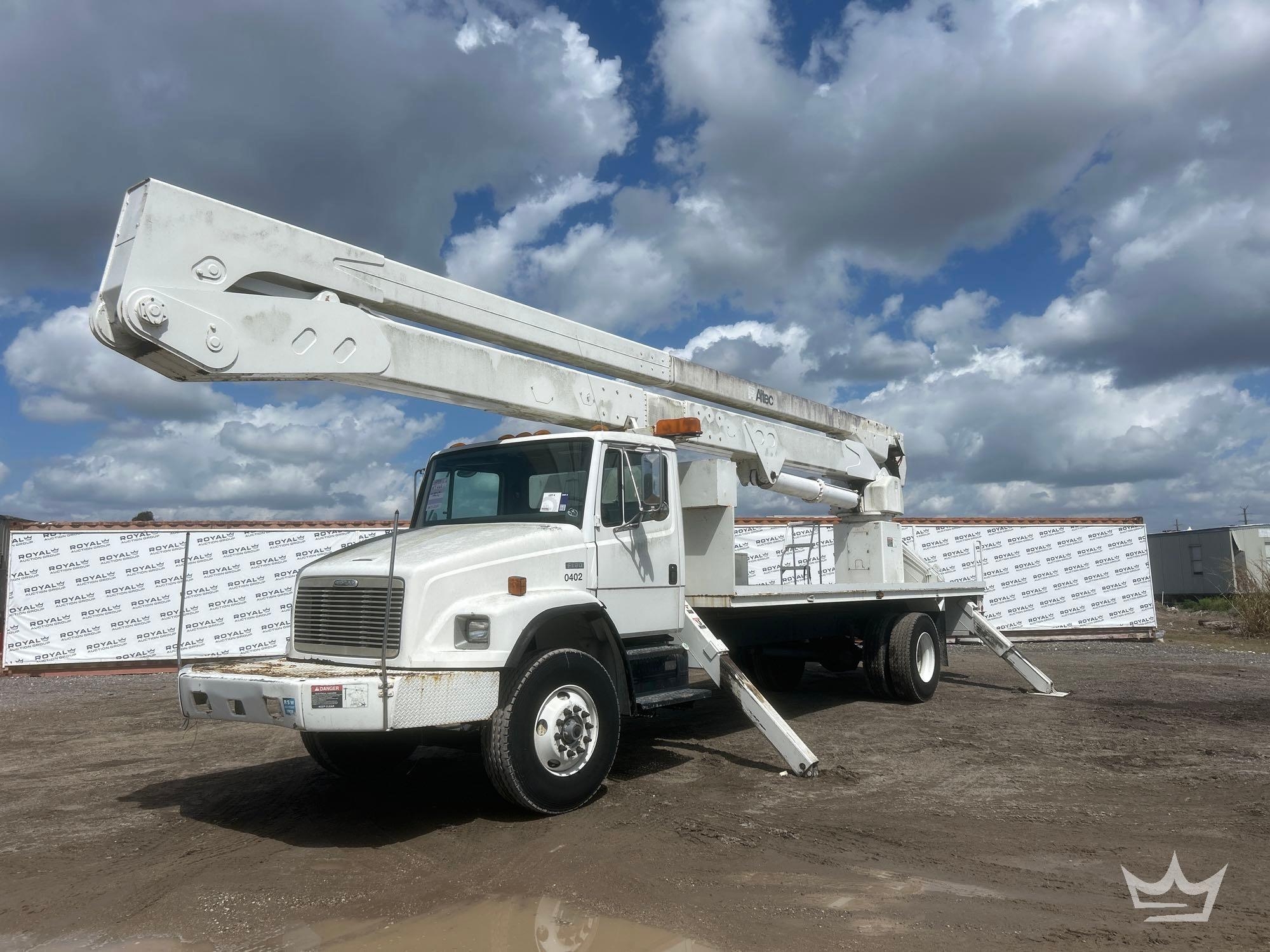 1999 Freightliner FL80 Altec A75 75ft. Bucket Truck (A61573)