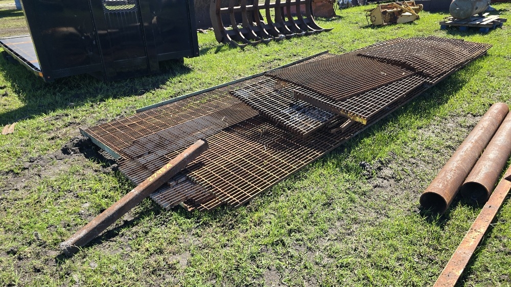 (13) Expanded Metal Bar Grates (A53316)