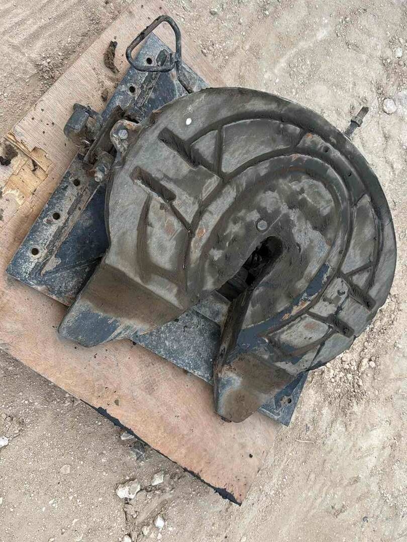 5TH WHEEL PLATE (A58216)