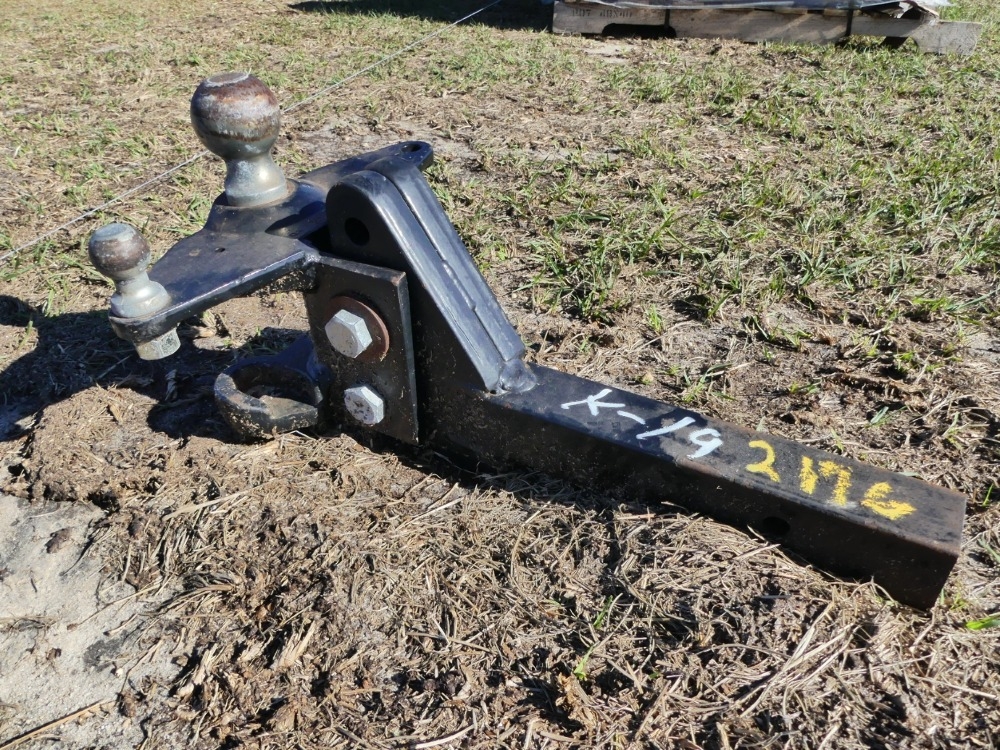 Trailer Hitch w/ 2 5/16 Ball (A56469)