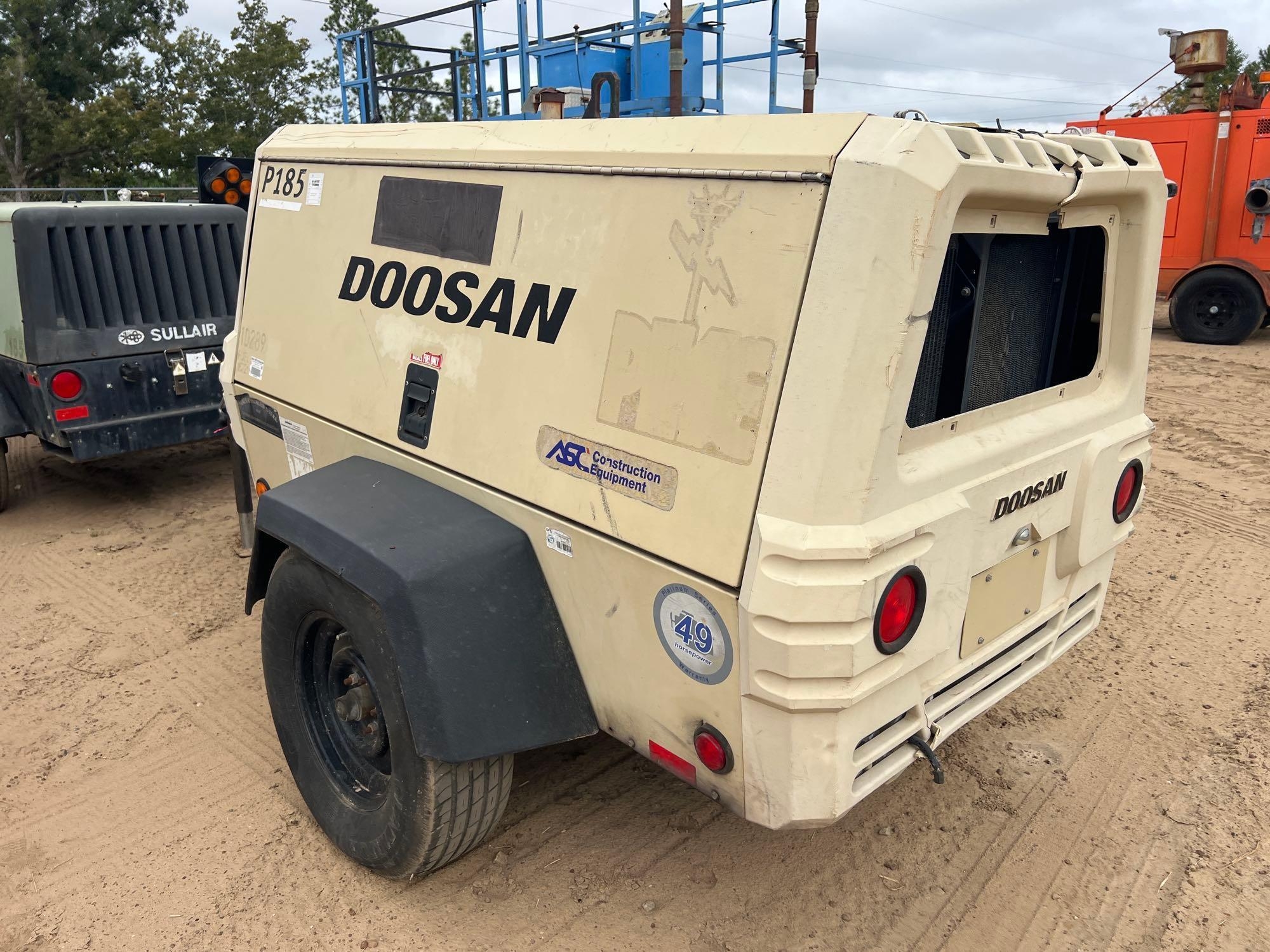 2015 DOOSAN P185 PORTABLE AIR COMPRESSOR (A51406)