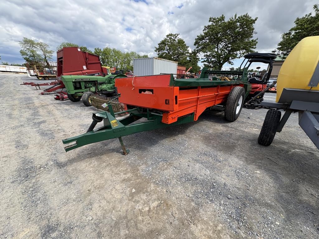 New Idea 214 Manure Spreader (A49251)