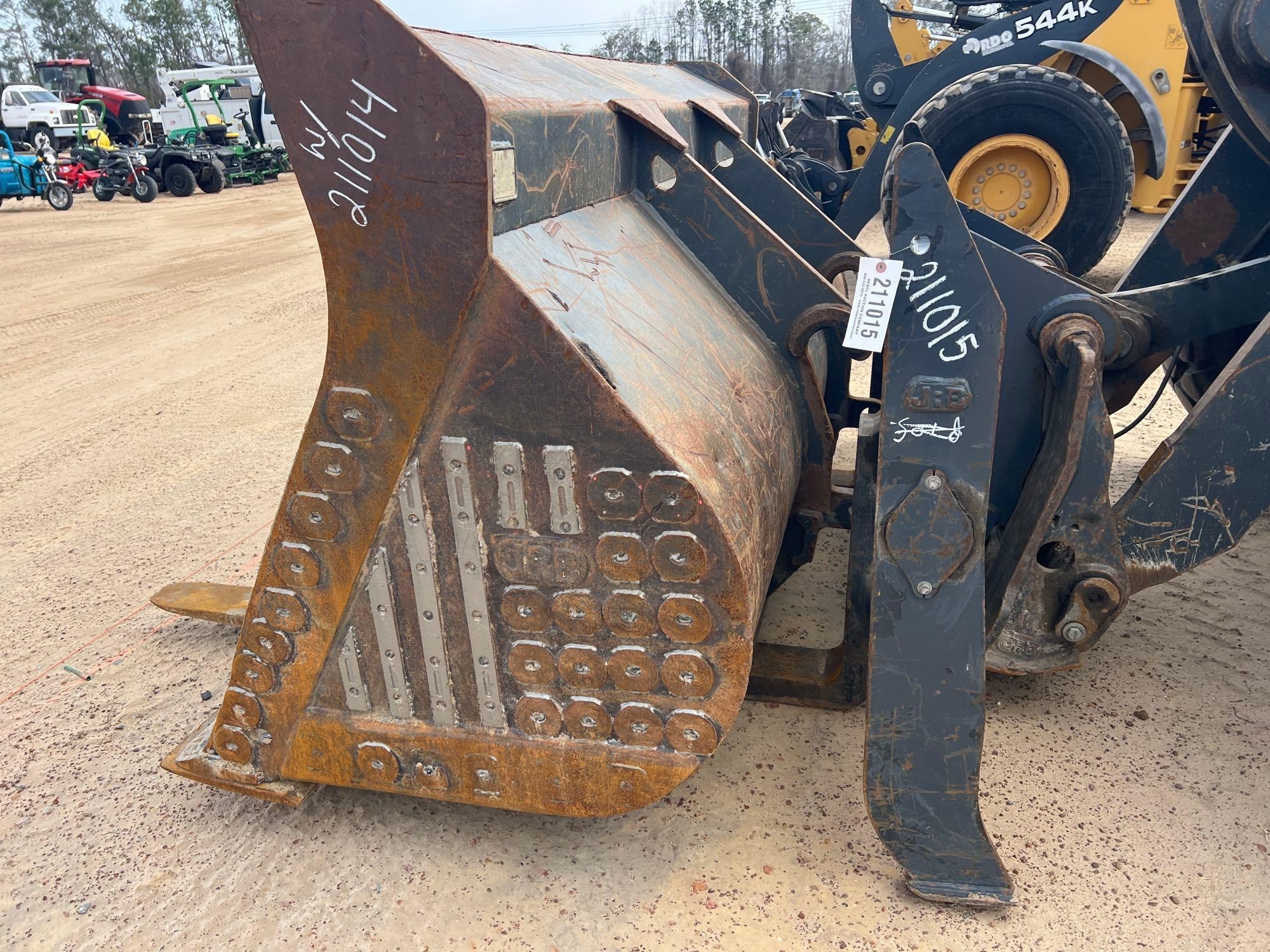 PALADIN JOHN DEERE 524-70" WHEEL LOADER FORKS (A62129)